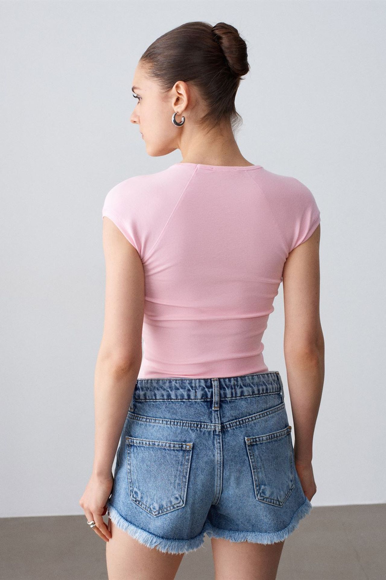 DILVIN Slim Fit Crop Jersey Top 2