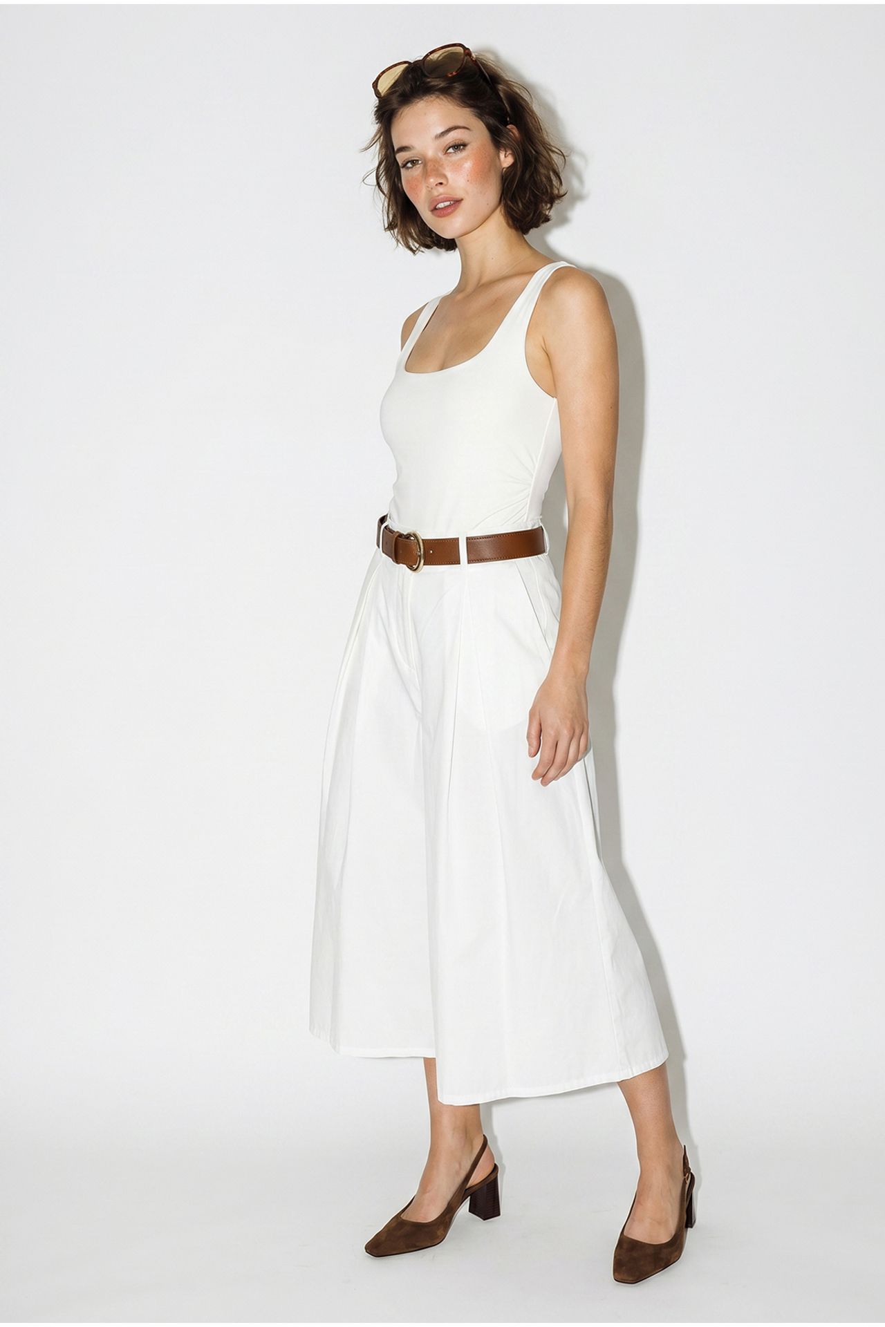 LUCCI High-waist Wide-leg Pleated Culottes 4