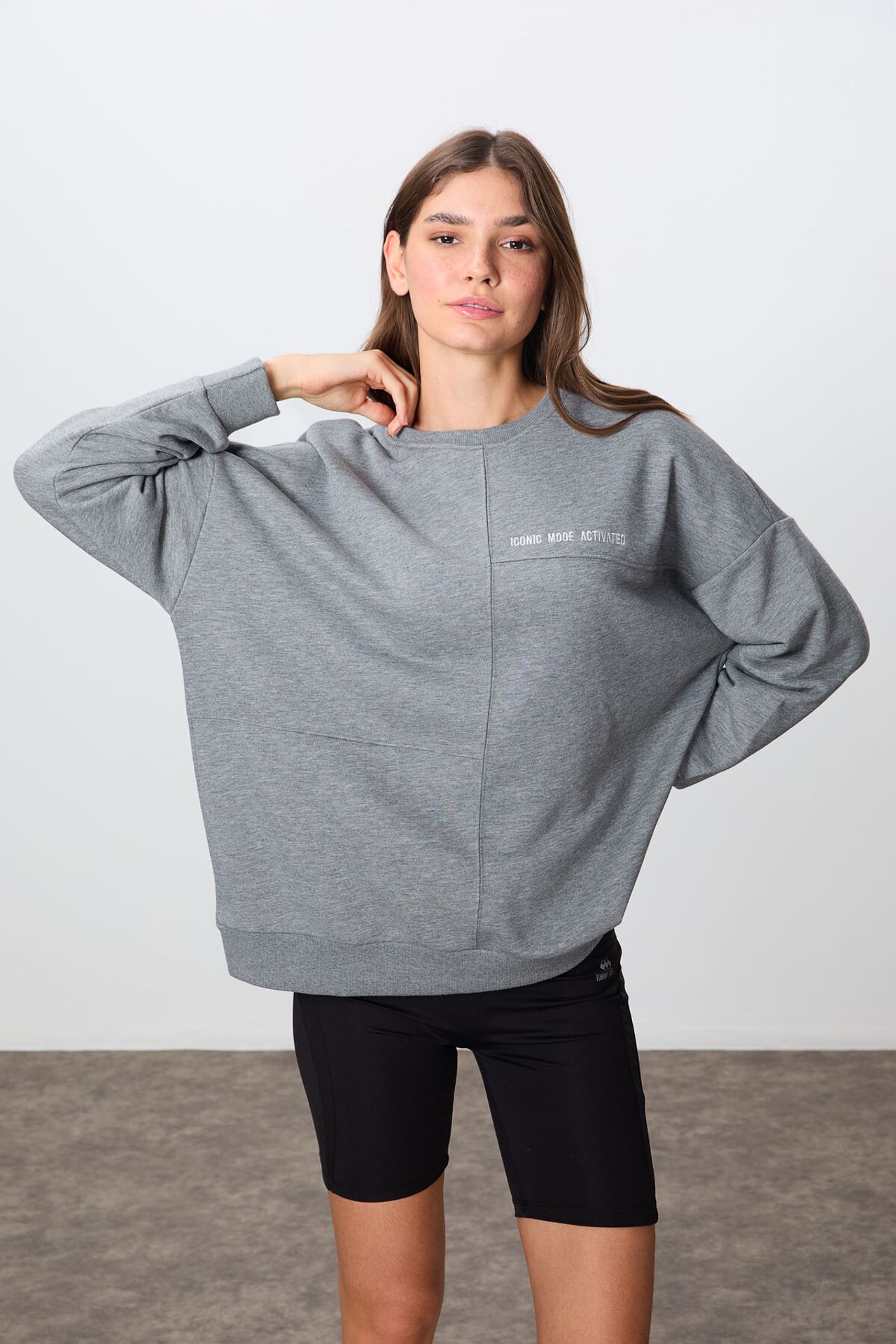TOMMY Oversized Crew Neck Sweatshirt 4