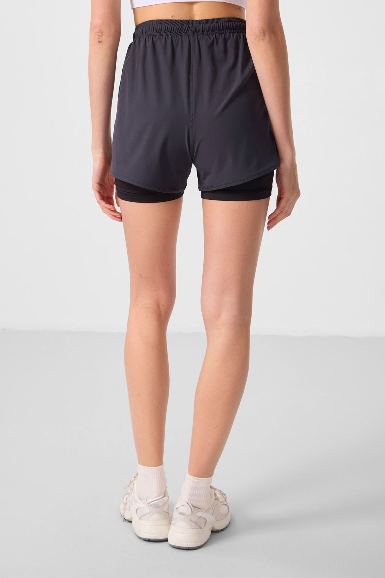 TOMMY Women's Pull-On Mini Shorts 5