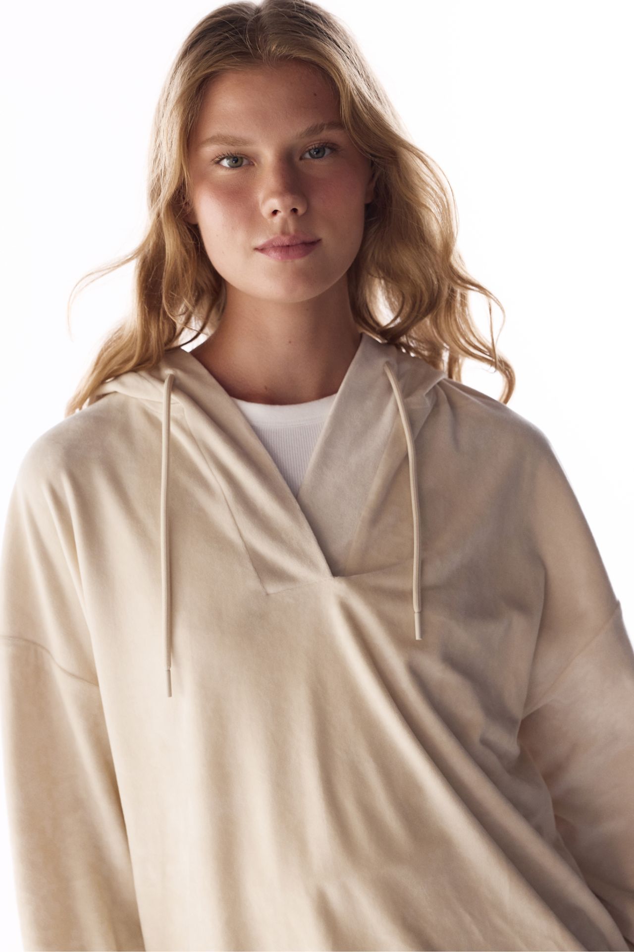 PENTI Soft Velvet V-Neck Long Sleeve Sweatshirt 2