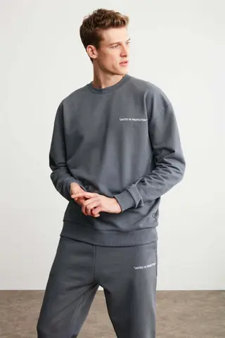 Gri