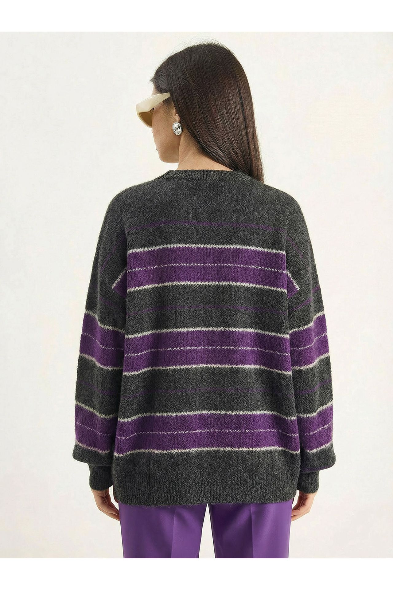 LUCCI Striped Knit Crew Neck Sweater 4