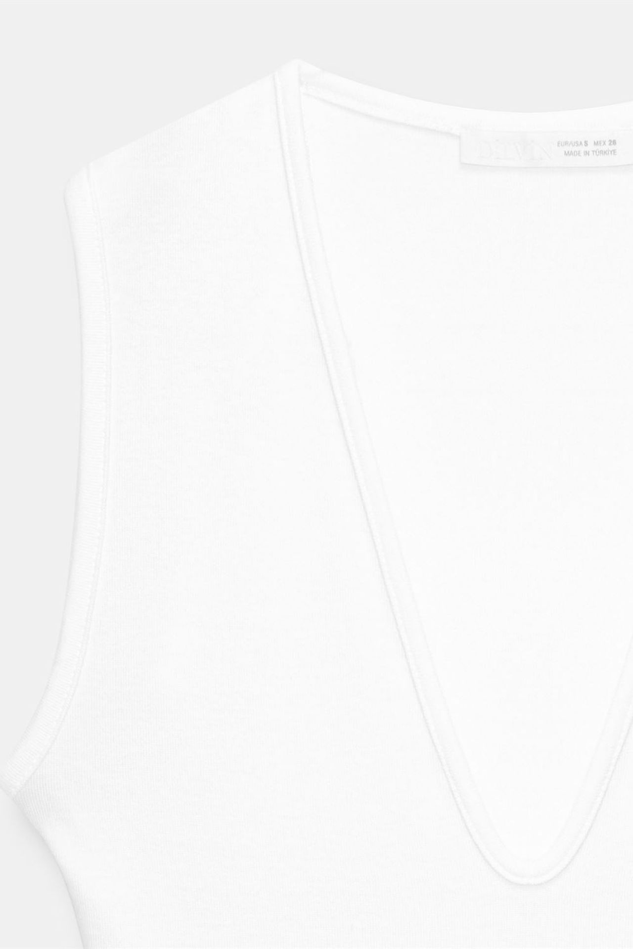 DILVIN Sleeveless Slim-Fit U-Neck Bodysuit 8