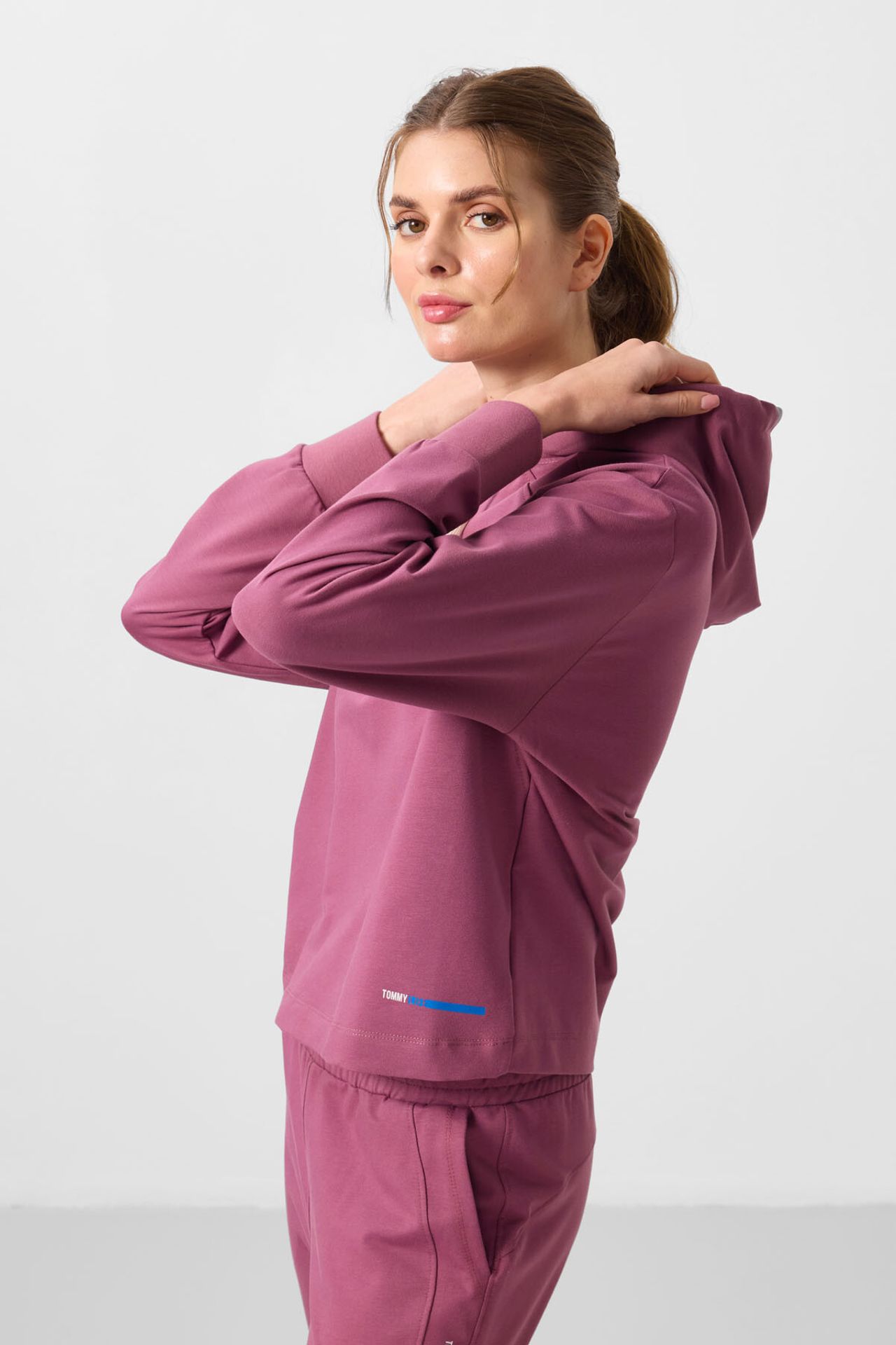 TOMMY Oversized Hooded Sweatshirt And Pants Set 2