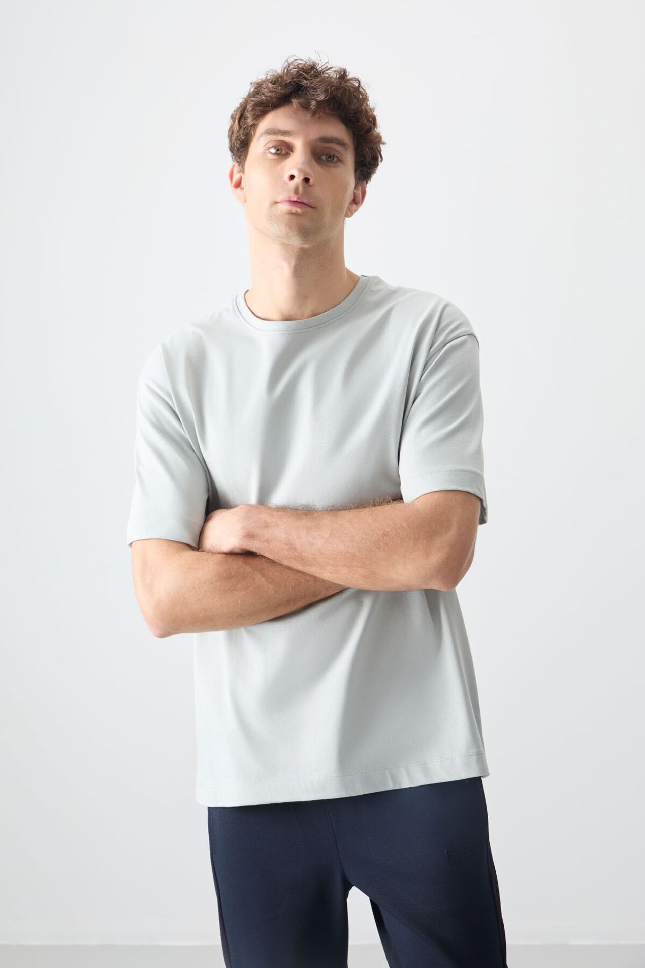 TOMMY Oversized Cotton Crew Neck T-Shirt 4