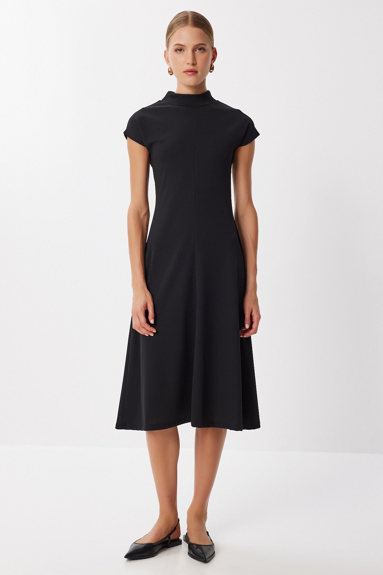 ISTANBUL A-line midi dress with half turtleneck 3