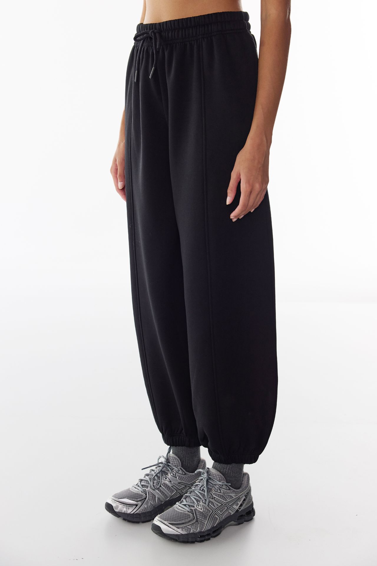 PENTI Stitch Detail Brushed Balloon Cut Sweatpants 2