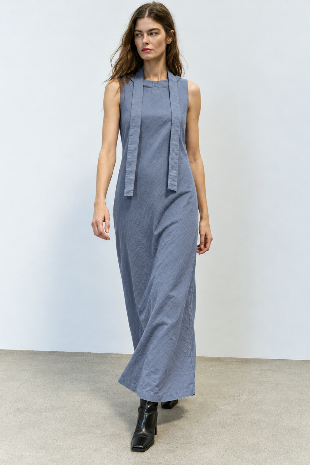 MY FASHION Belted Sleeveless Maxi Dress with Crew Neck 3