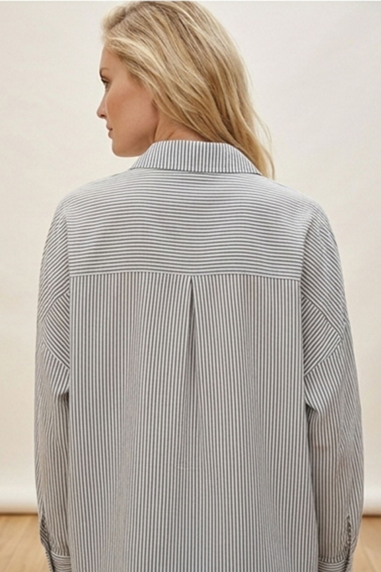 BDART Oversized Patterned Poplin Shirt With Button Closure 4