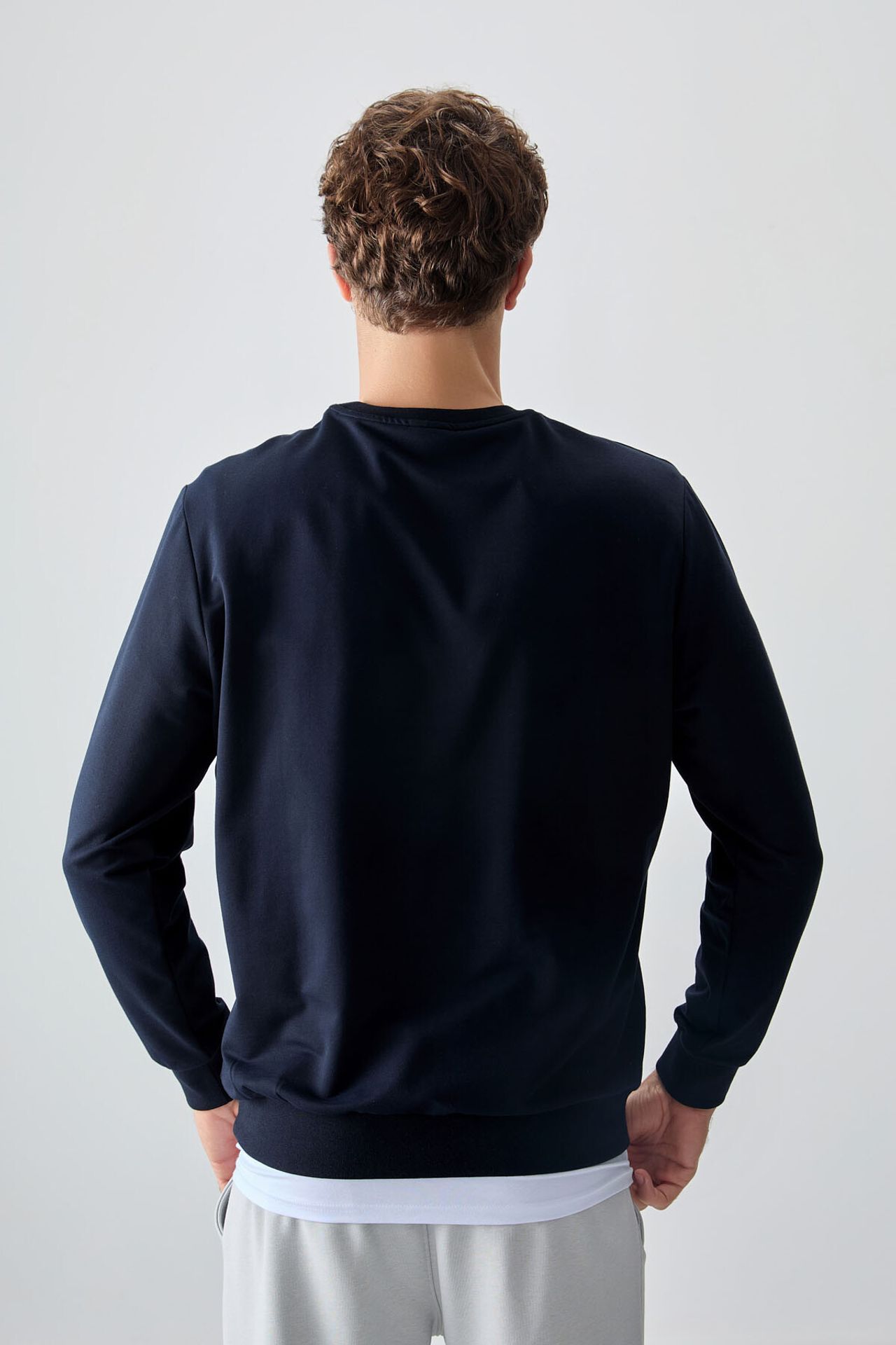 TOMMY Men's Plain Crew Neck Sweatshirt 5