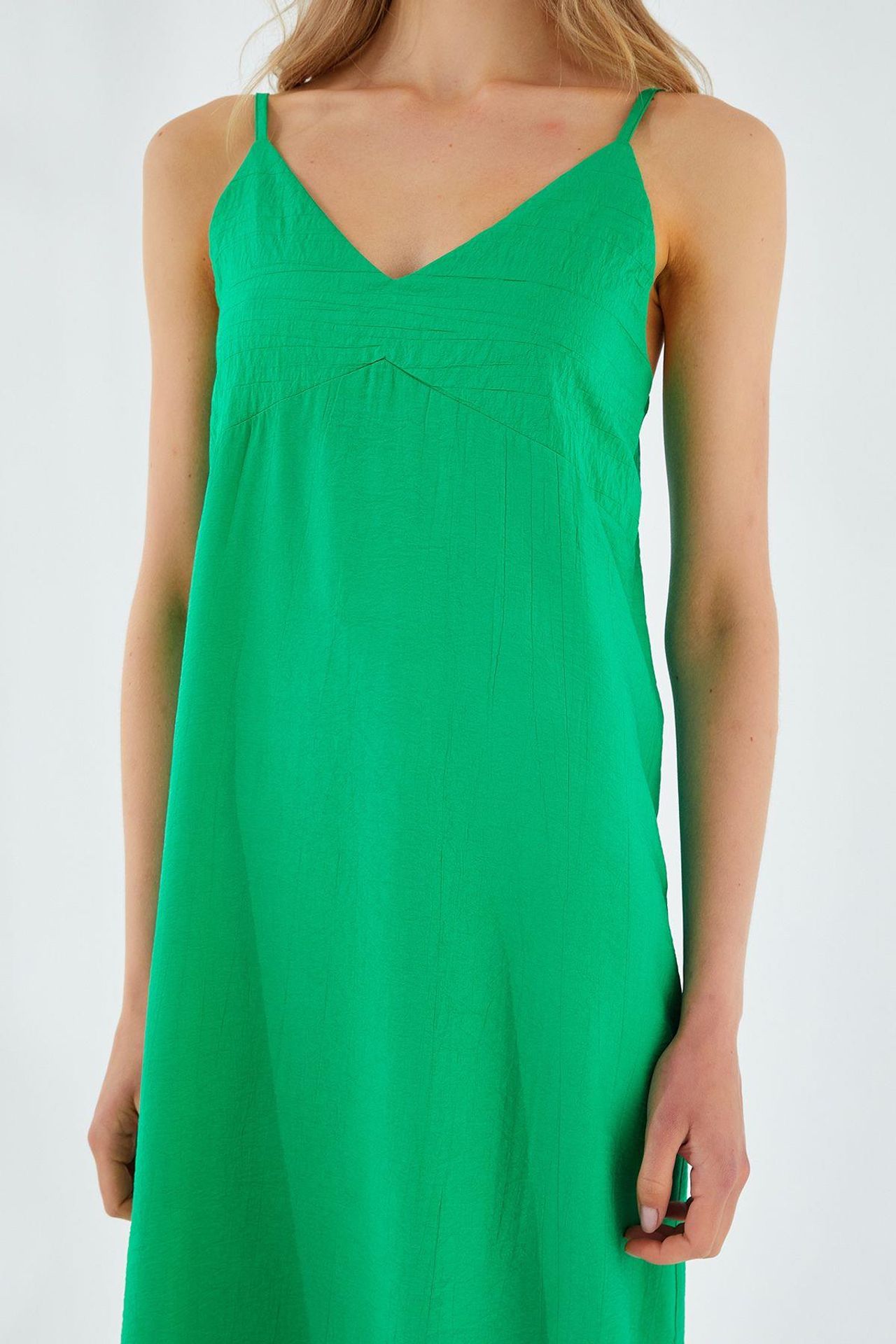 Mixray V-Neck Slit Midi Dress 4