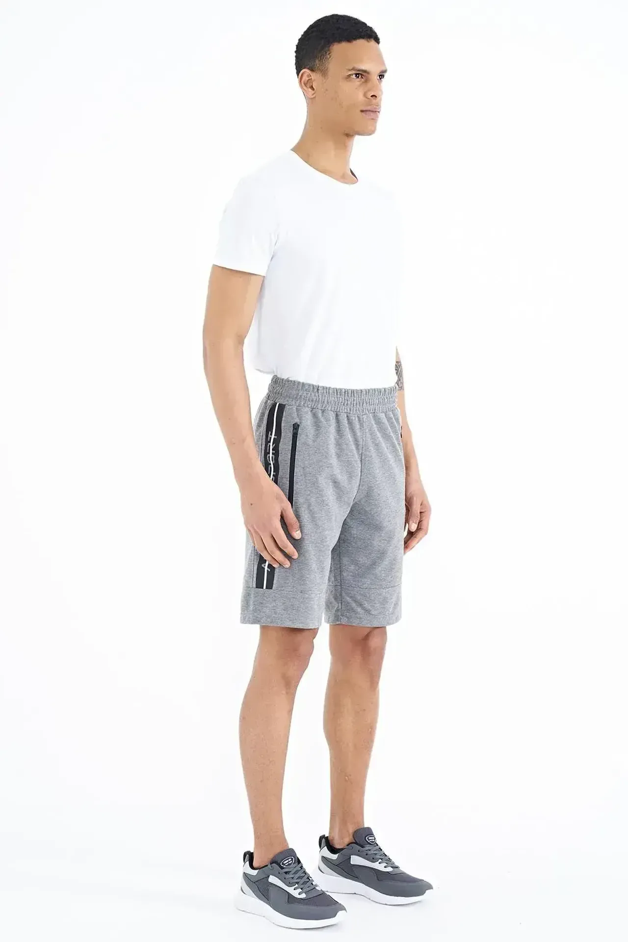 TOMMY Men's Jersey Pull-On Shorts 3