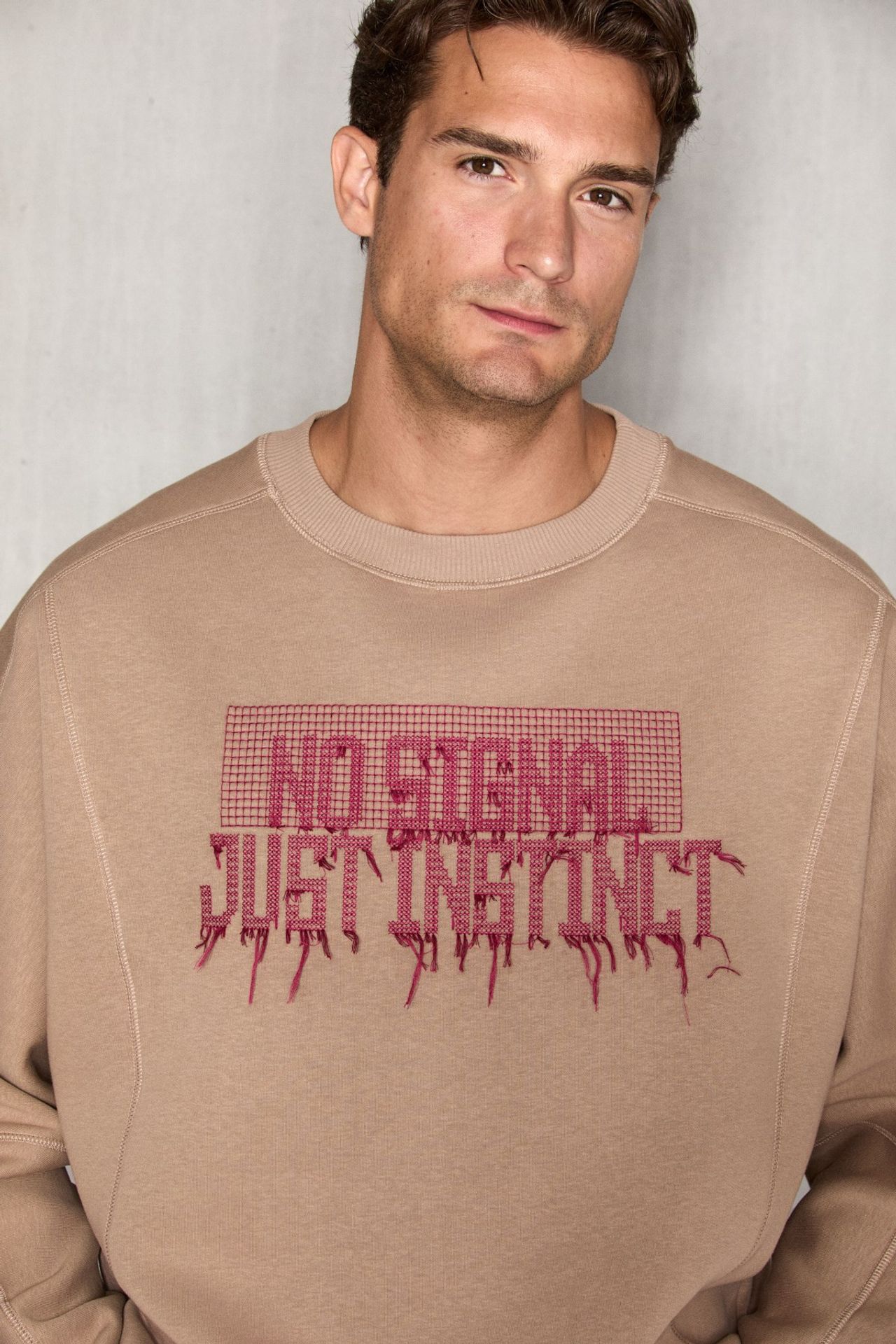 GRIMELANGE Relaxed Crew Neck Sweatshirt 3