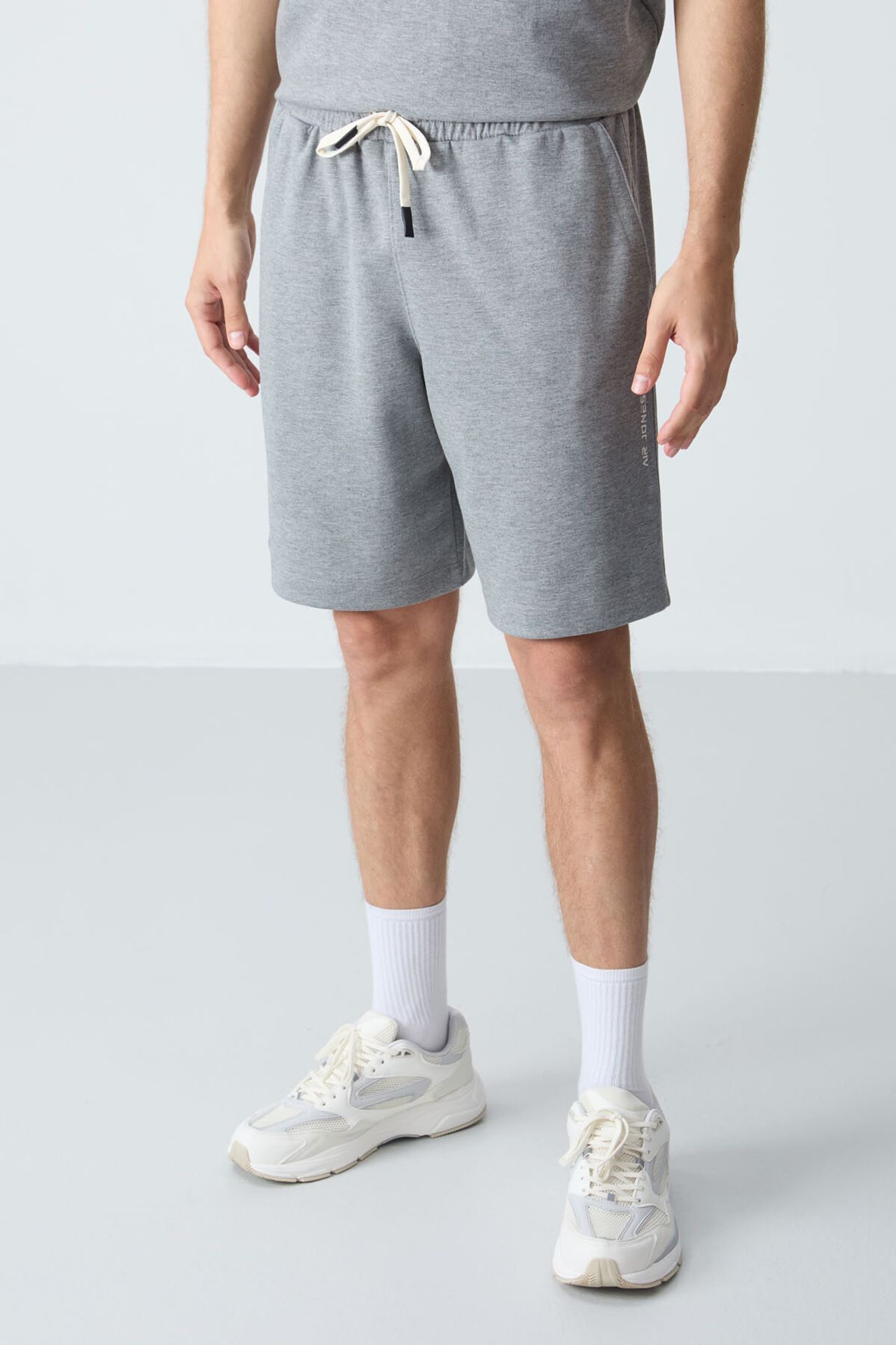 TOMMY Men's Oversized Cotton-Blend T-Shirt And Shorts Set 2