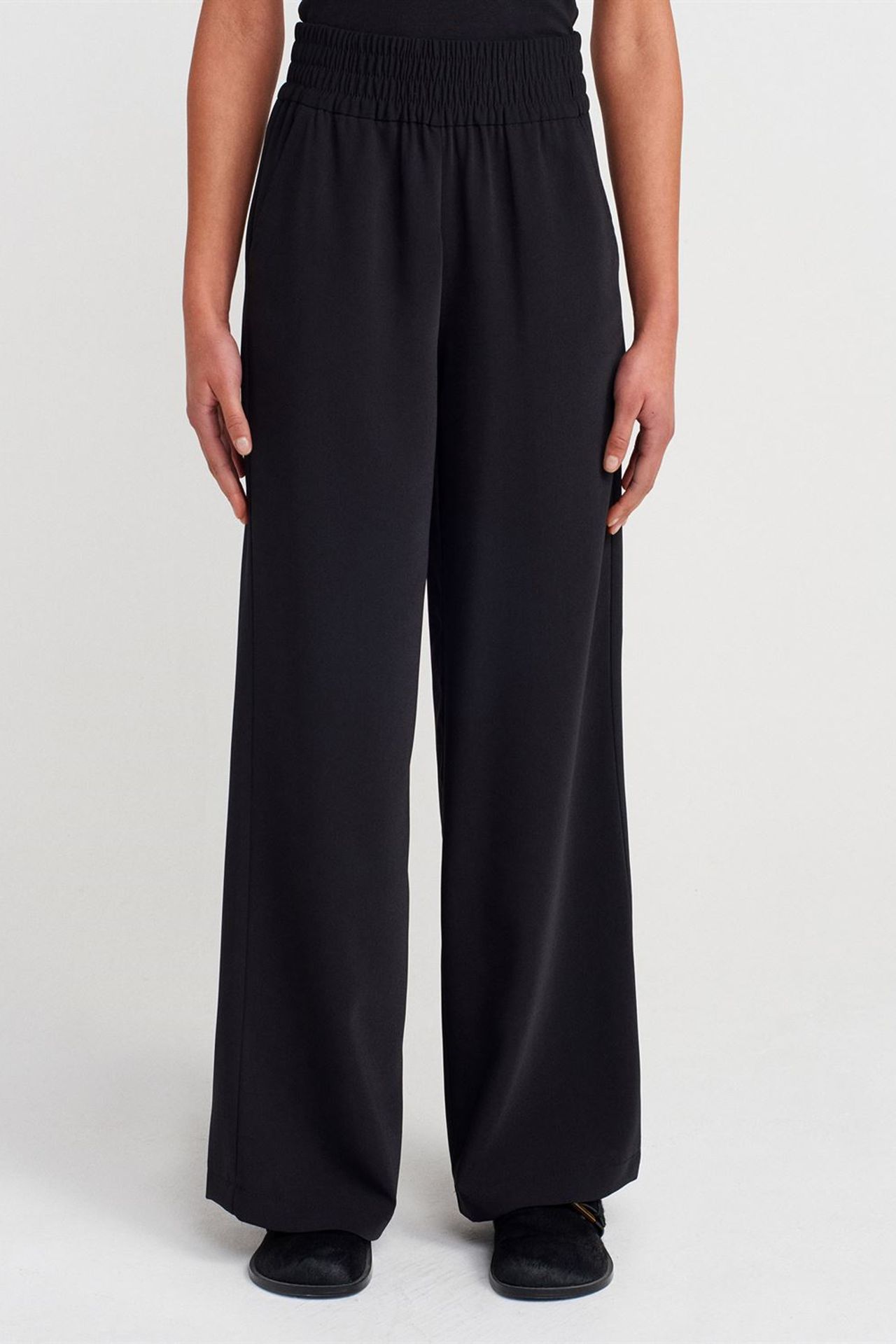 DILVIN Women's Wide-Leg Crepe Trousers 4