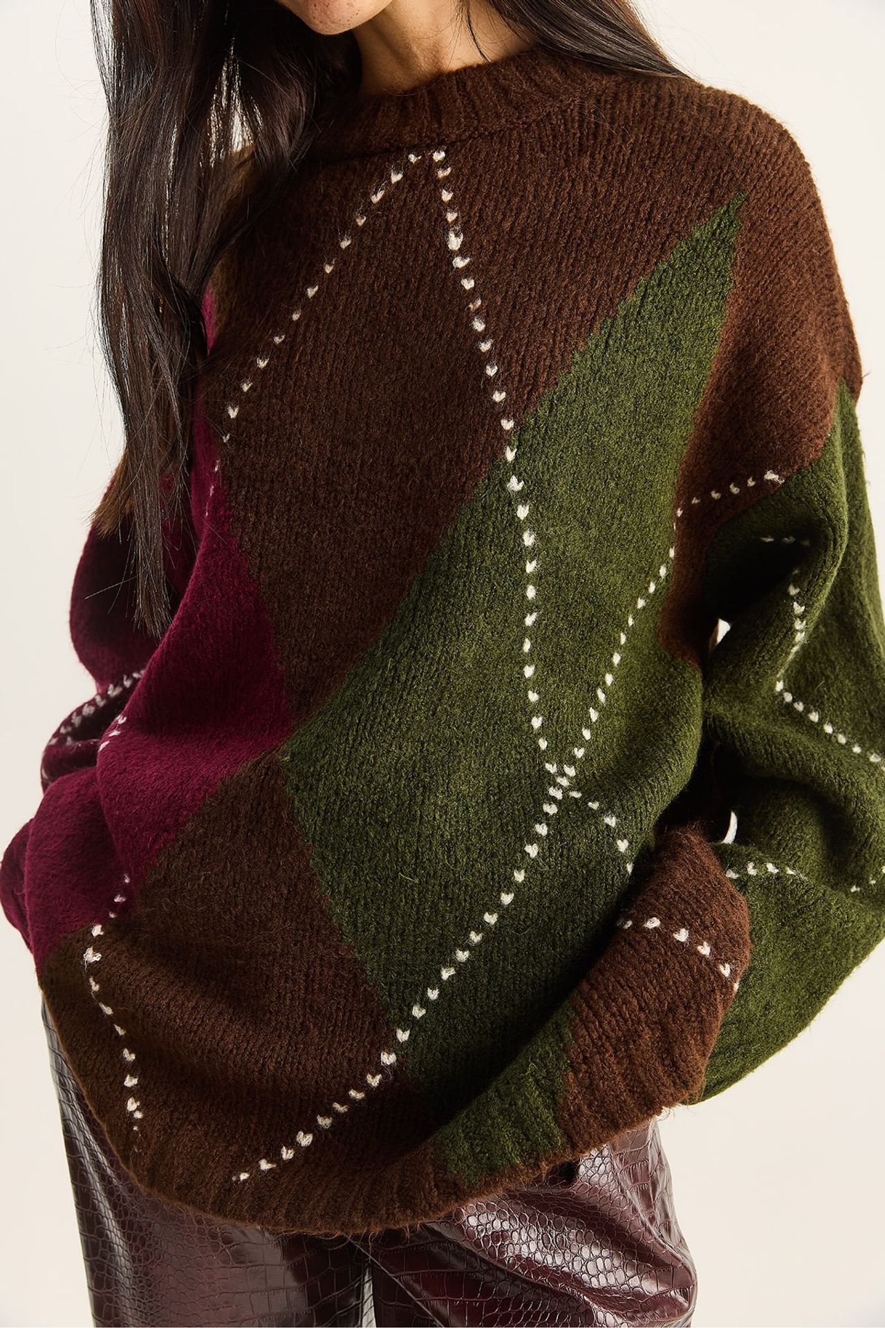 LUCCI Oversized Knitted Diamond Pattern Sweater 6