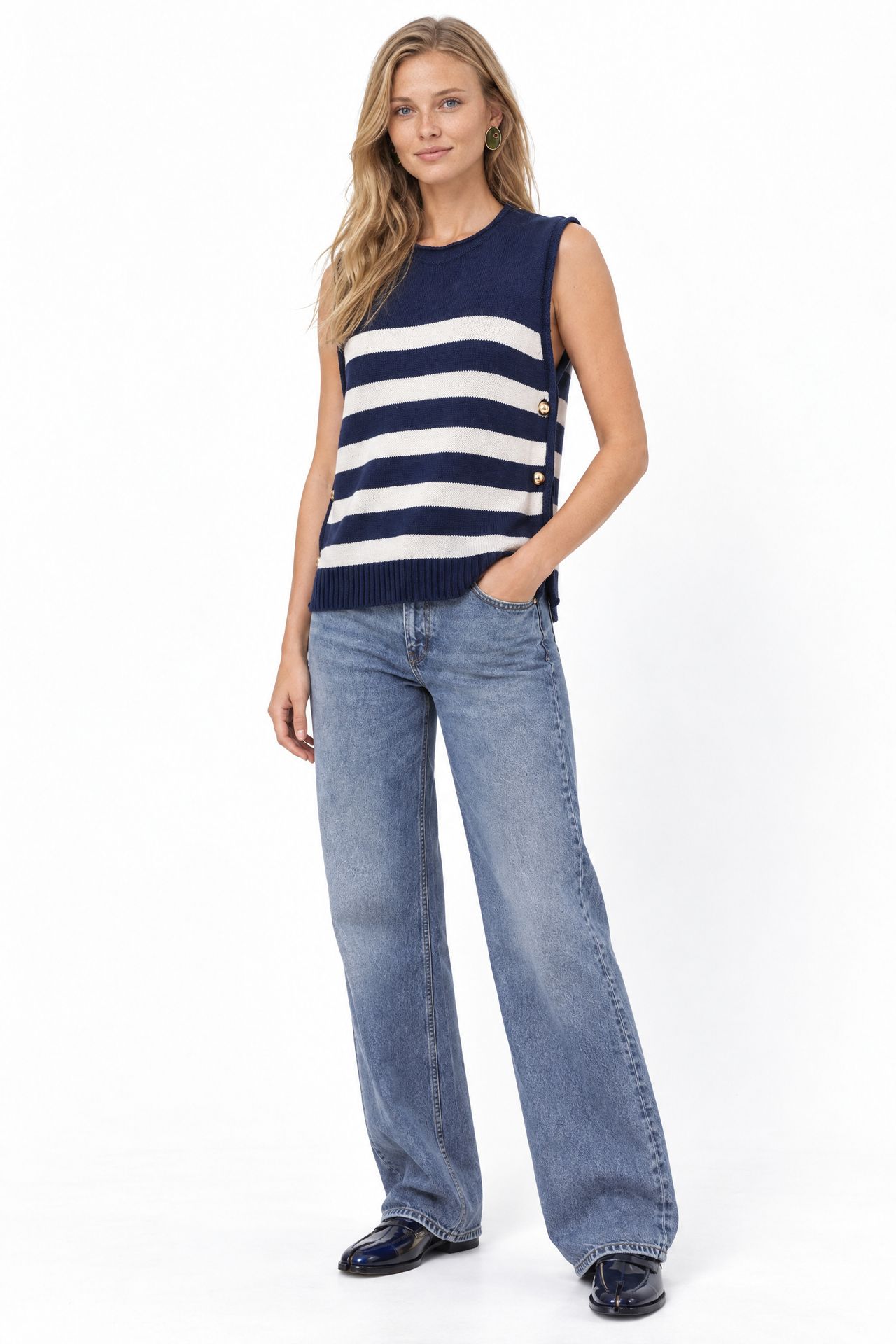 MIXRAY Striped Knit Top with Button Detail 2