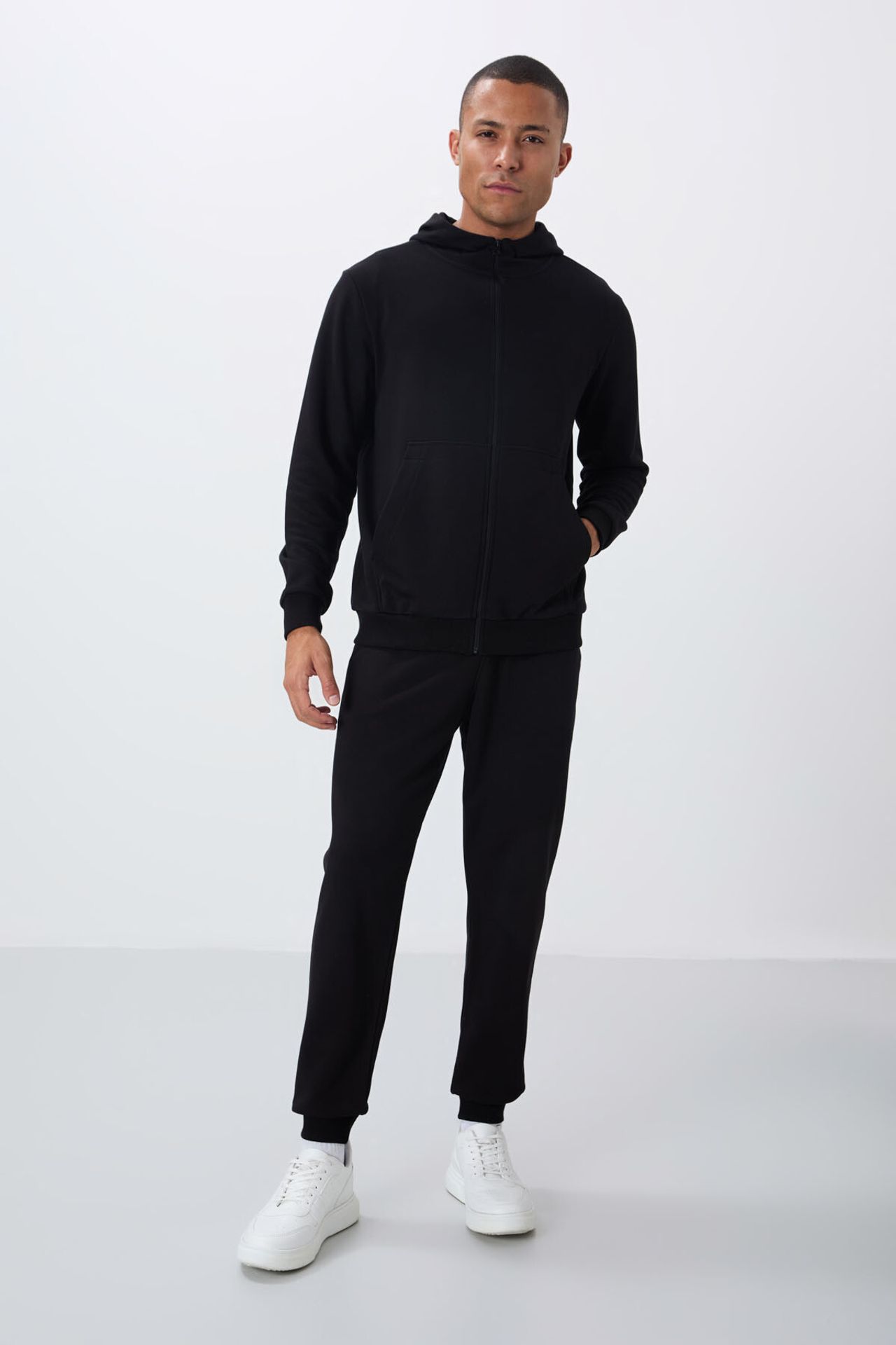 TOMMY Men's Hooded Sweatshirt And Pants Set 5