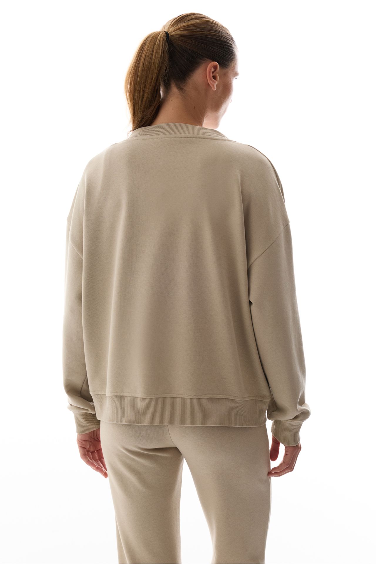 PENTI Wide V-Neck Sweatshirt 6