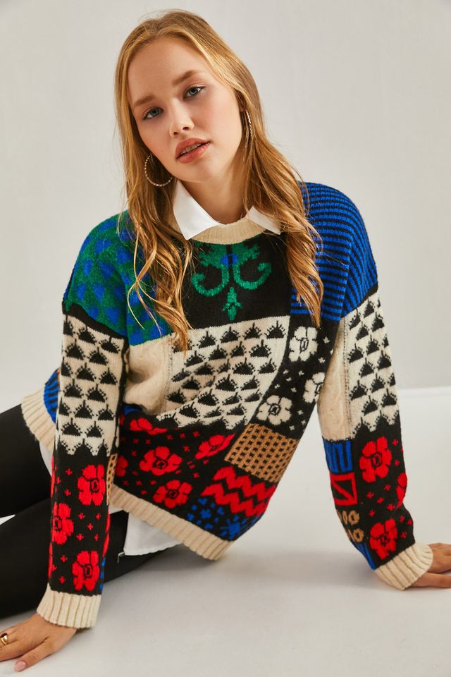 LUCCI Thick Abstract Ribbed Knit Sweater with Crew Neck