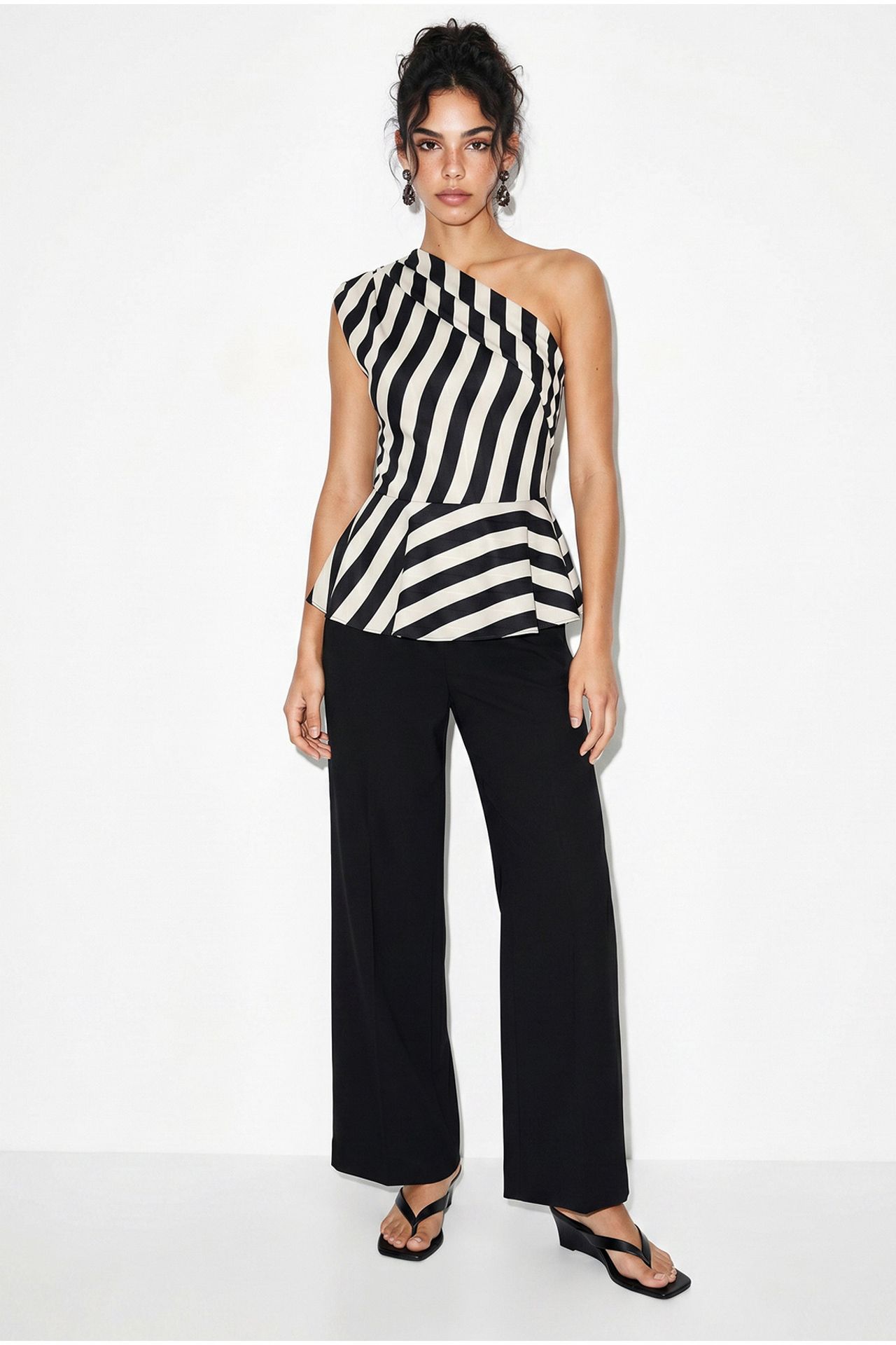 LUCCI Striped Satin Sleeveless Blouse With Asymmetrical Collar 5