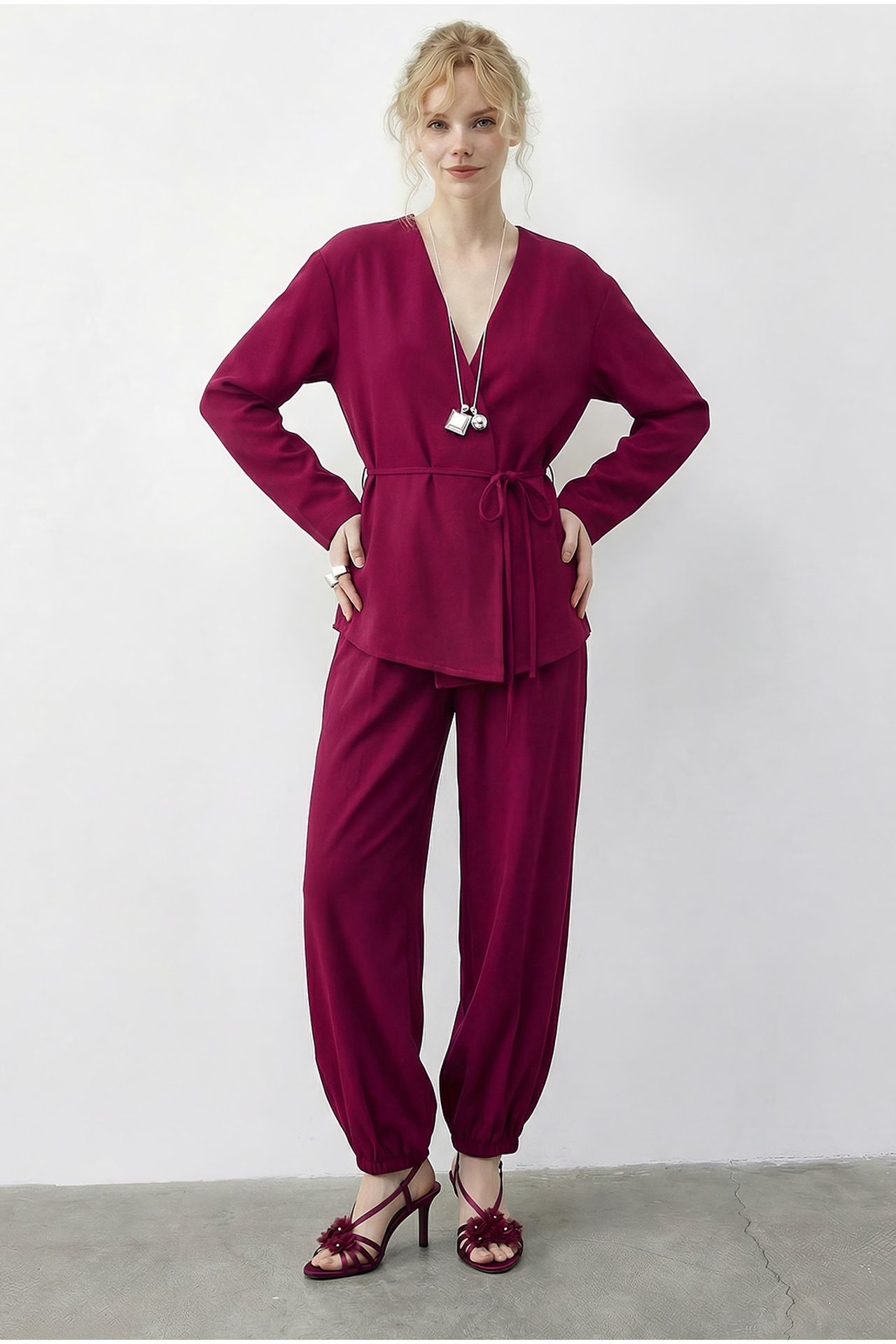 LUCCI Belt Detailed Blouse and Jogger Pants Two Pieces Set 1