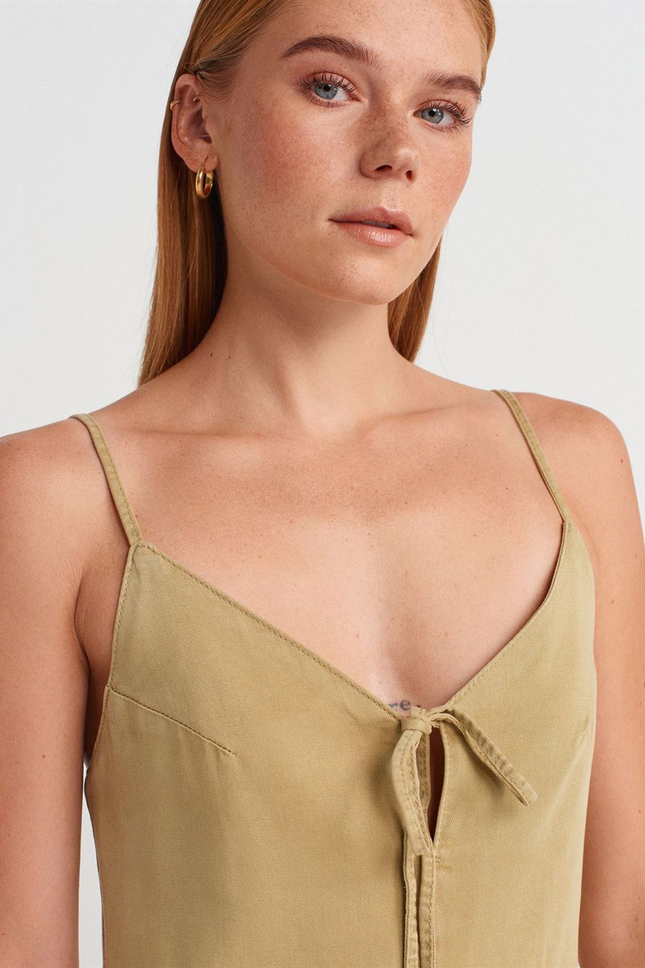 DILVIN Sleeveless A-line Maxi Dress With Tie Front 3