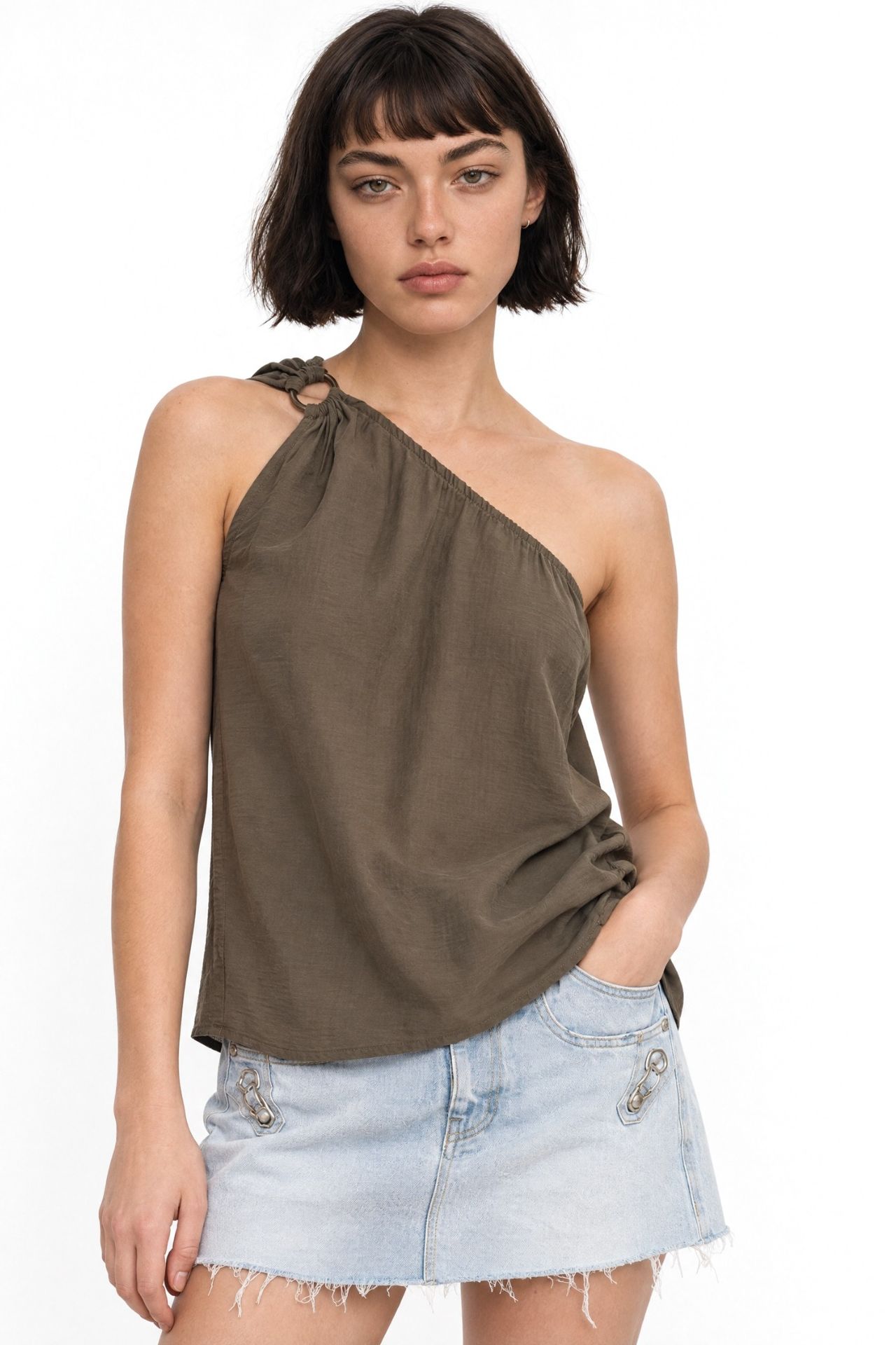 Mixray Asymmetrical Collar Accessory Detailed Top 1