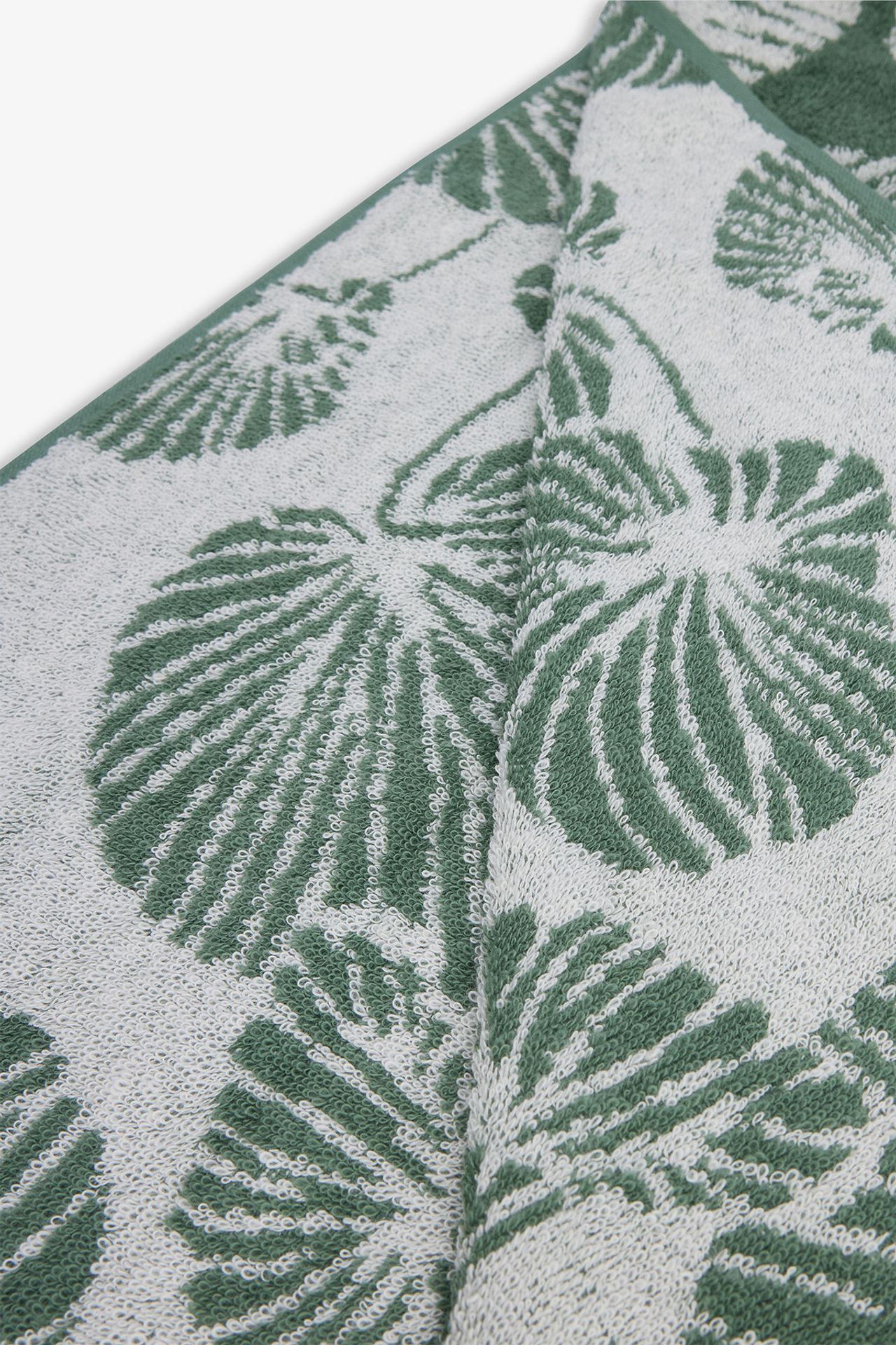 PENTI Leaf Towel 4