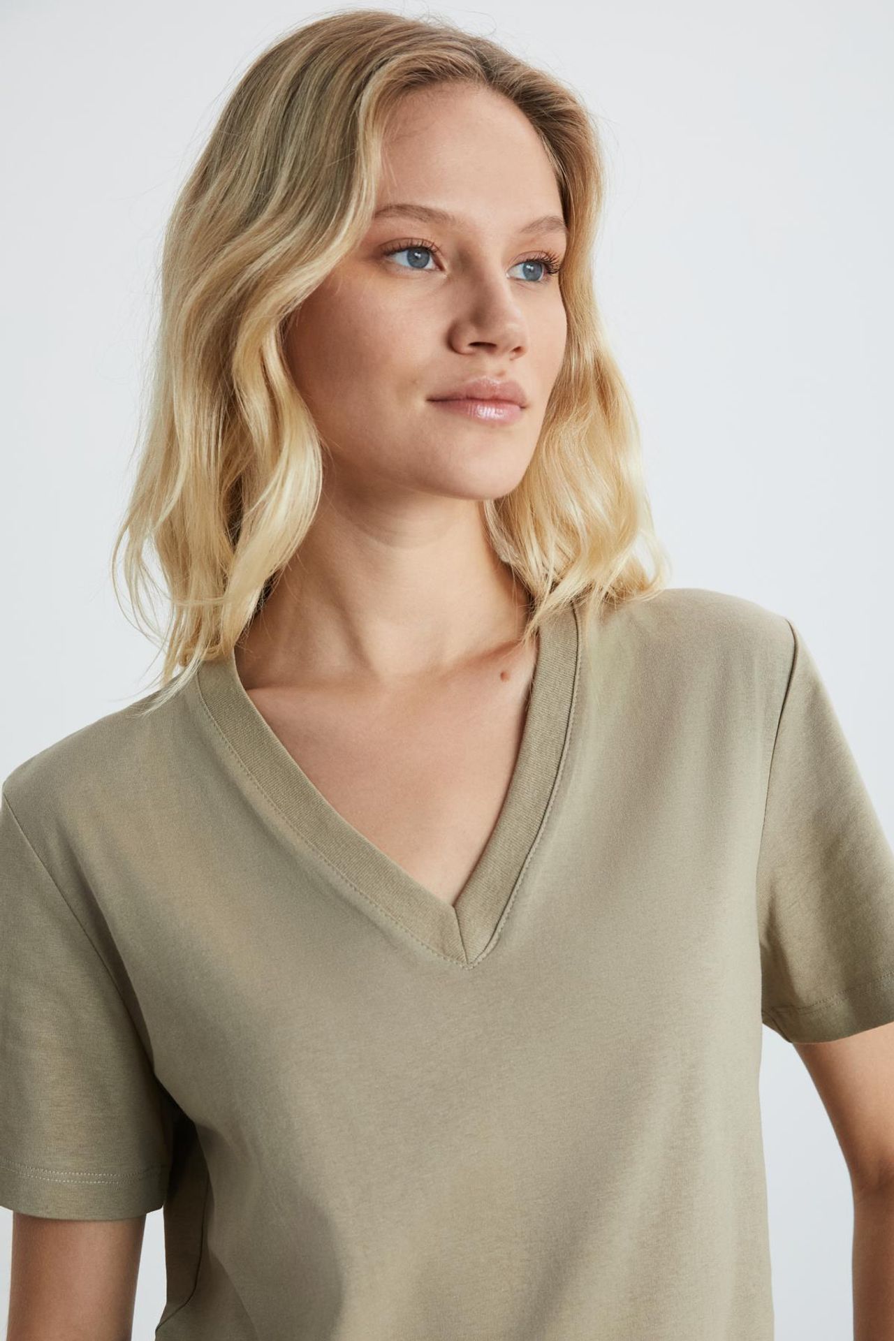 GRIMELANGE V-Neck Short Sleeve T-Shirt 4