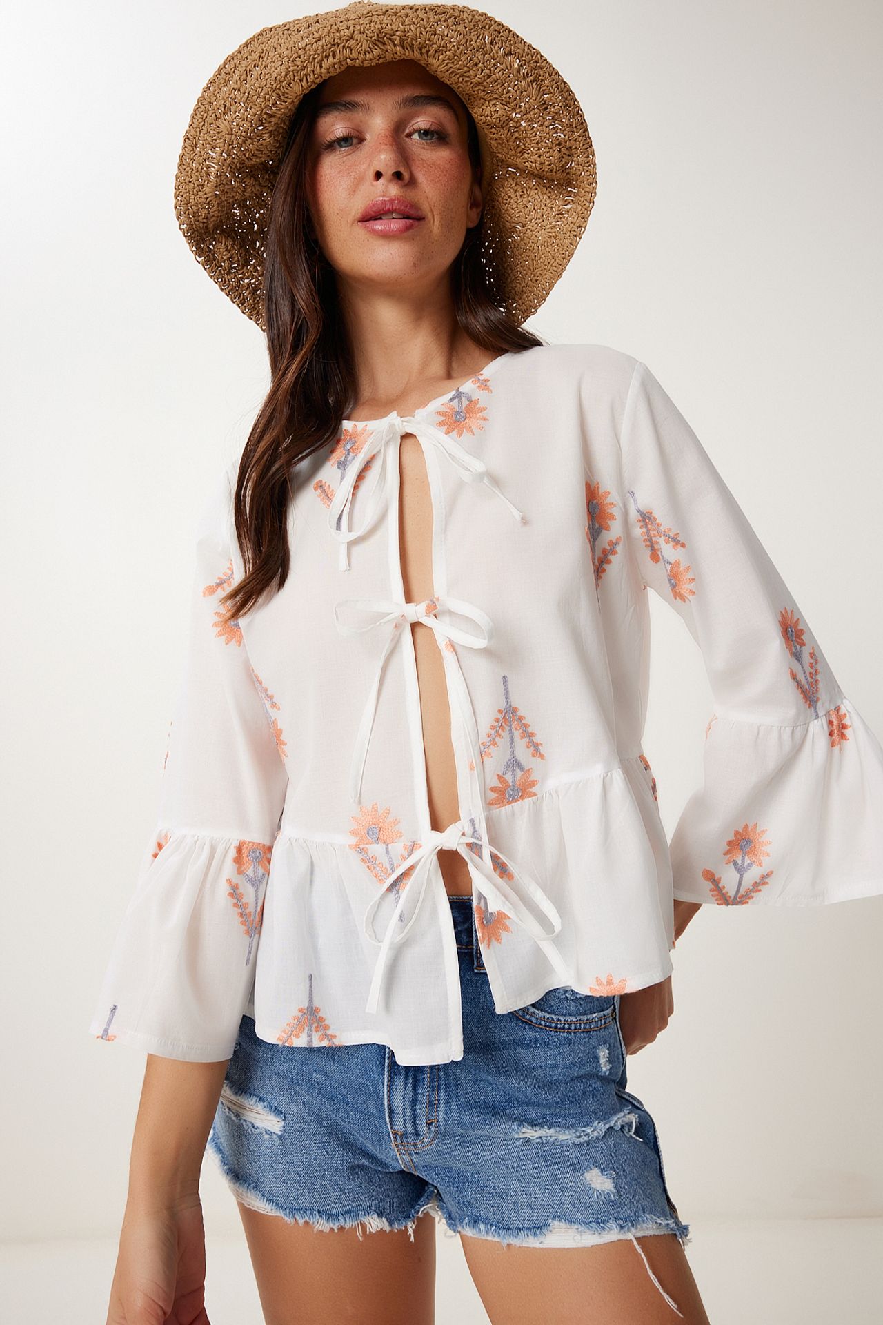 ISTANBUL Frilly Crew Neck Long Sleeve Floral Blouse 3