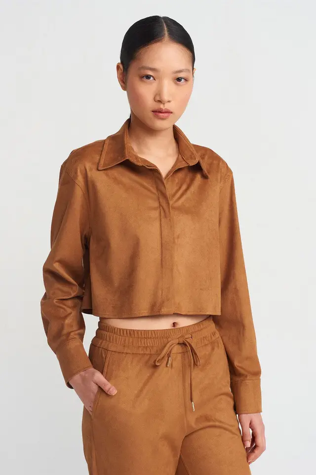 DILVIN Women's Cropped Faux Suede Button Shirt