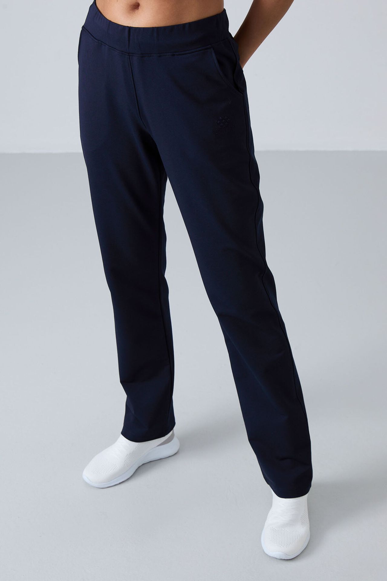 TOMMY High-Waist Straight-Leg Sweatpants 6