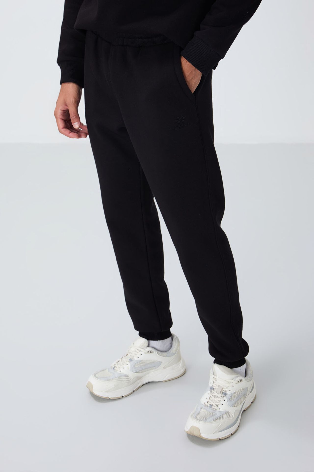 TOMMY Men's Fleece Sweatshirt And Pants Set 3
