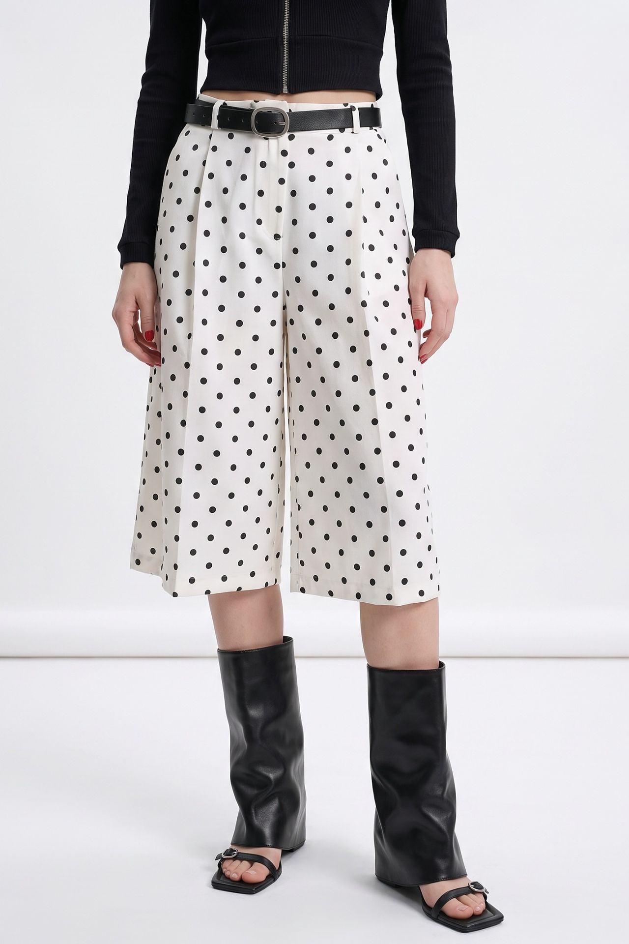 PUCKA High-Waist Polka Dot Capri Shorts