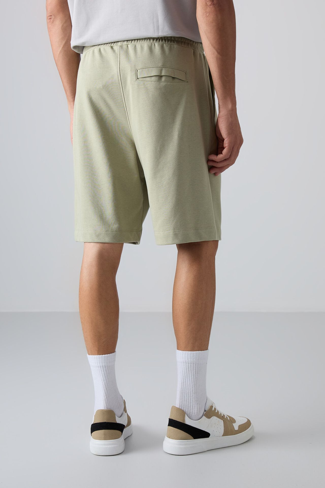 TOMMY Men's Knit Sweat Shorts 5