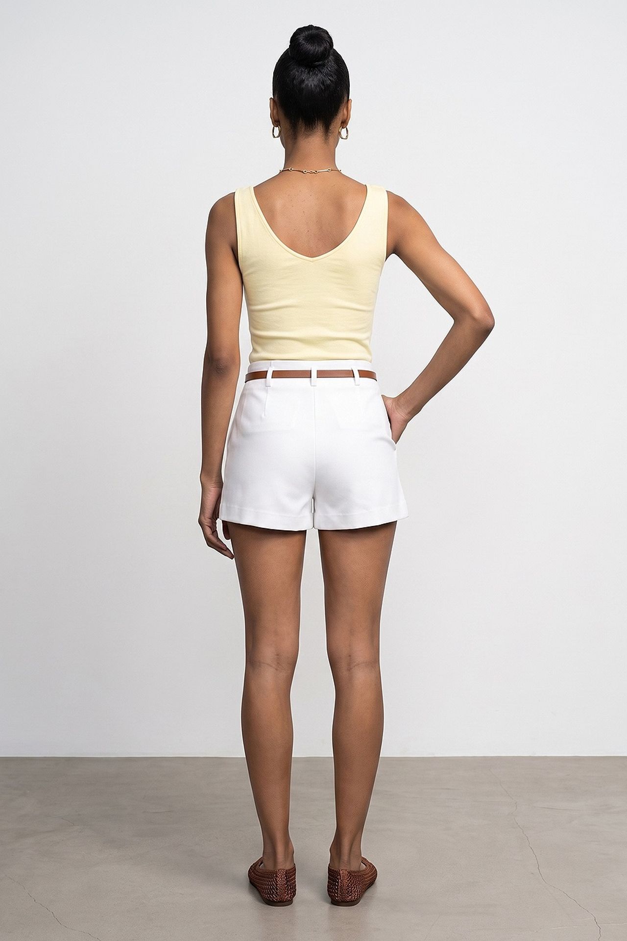 DILVIN High-Waist Tailored Knit Shorts With Belt 2