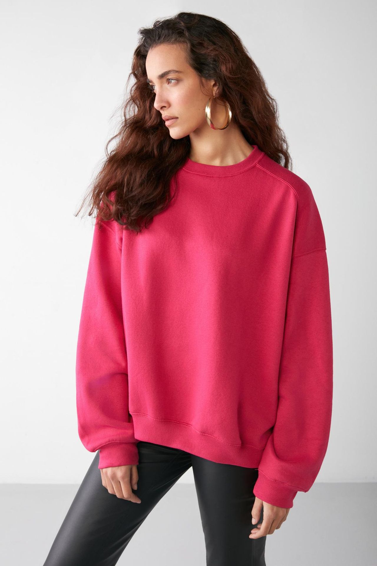 GRIMELANGE Oversized Ribbed Crew Neck Sweatshirt 4