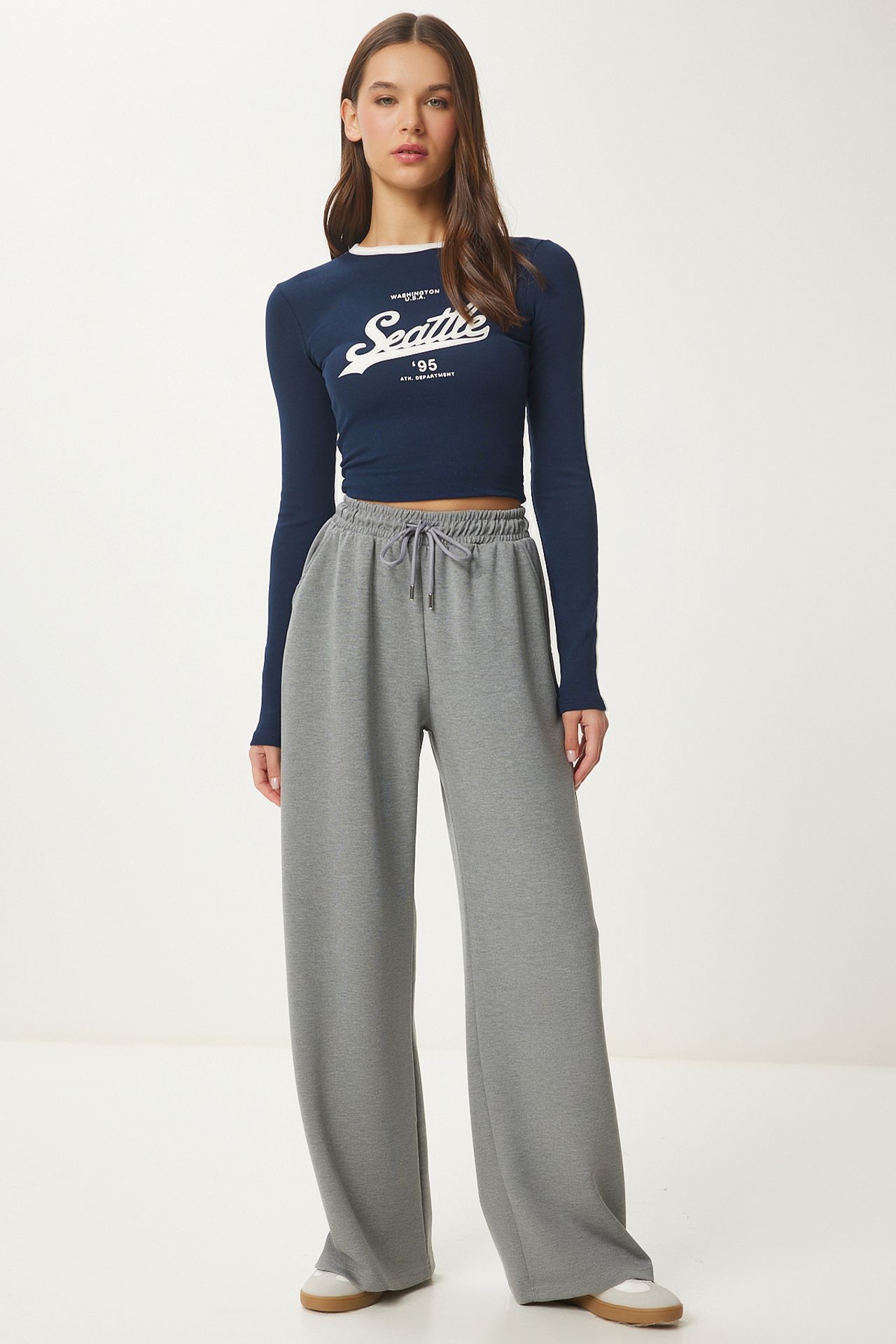 ISTANBUL Wide Leg Drawstring Waist Sweatpants 1