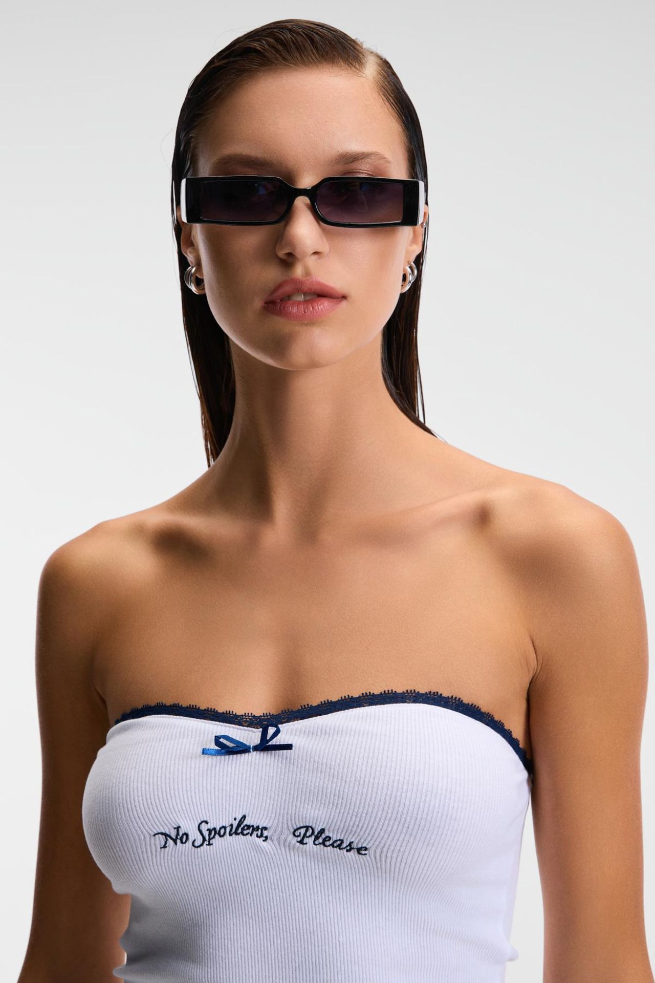 ETHIQUET Ribbed Strapless Bow Crop Top 5