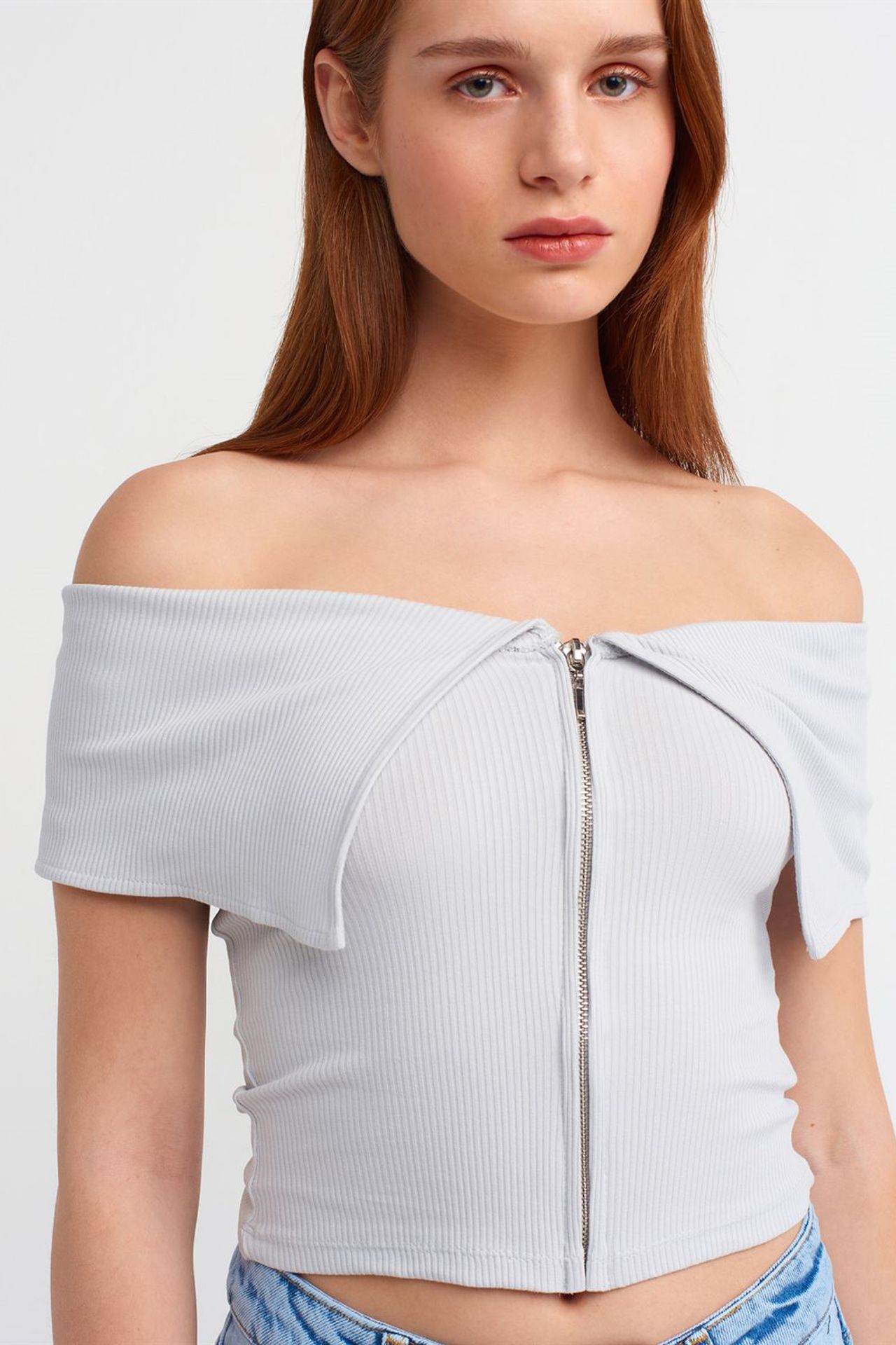 DILVIN Women's Off-shoulder Crop T-shirt With Zipper 4