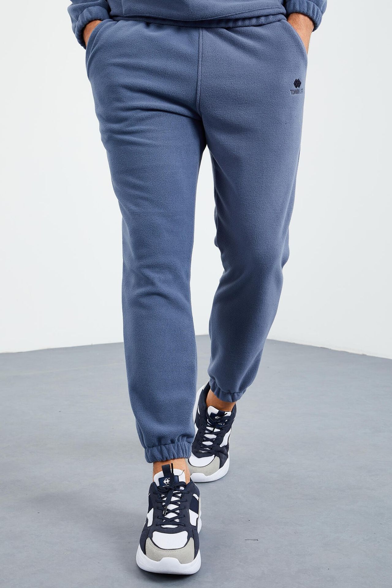 TOMMY Men's Two-piece Plush Tracksuit 3