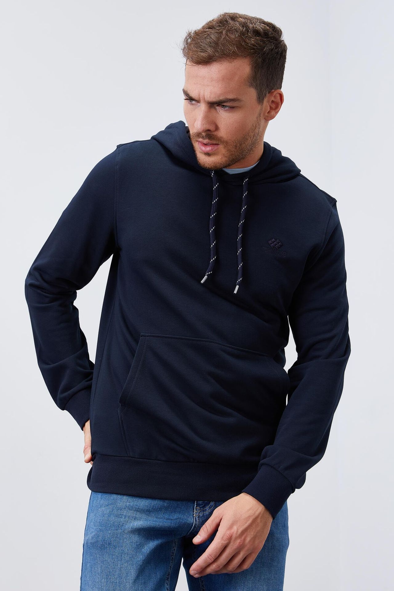 TOMMY Men's Solid Hooded Sweatshirt With Pocket 3