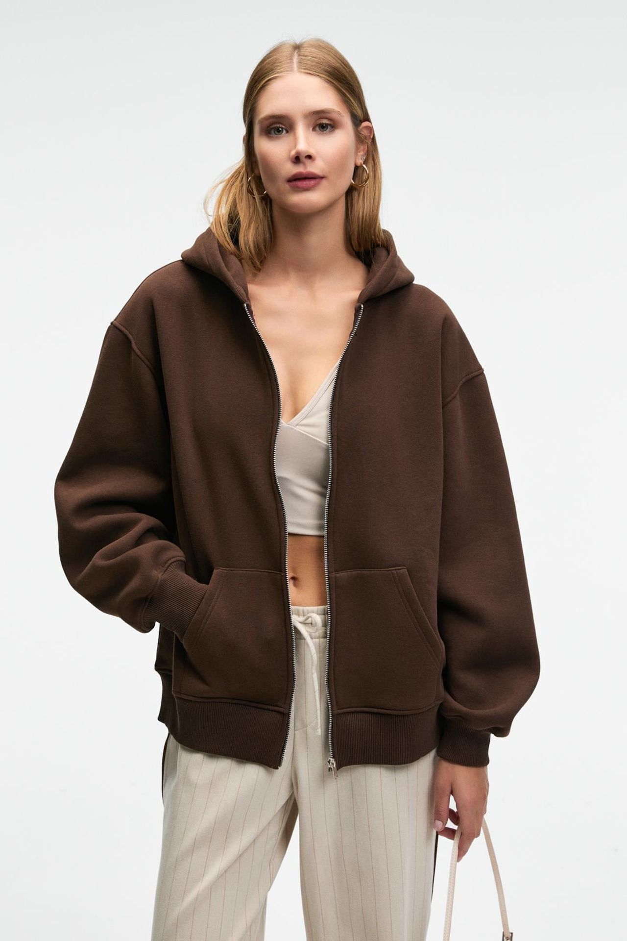 GRIMELANGE Relaxed Crew Neck Long Sleeve Sweatshirt 1