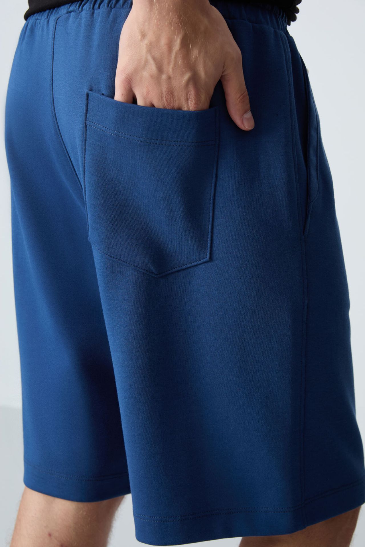 TOMMY Men's Cotton-Blend Sweat Shorts 3