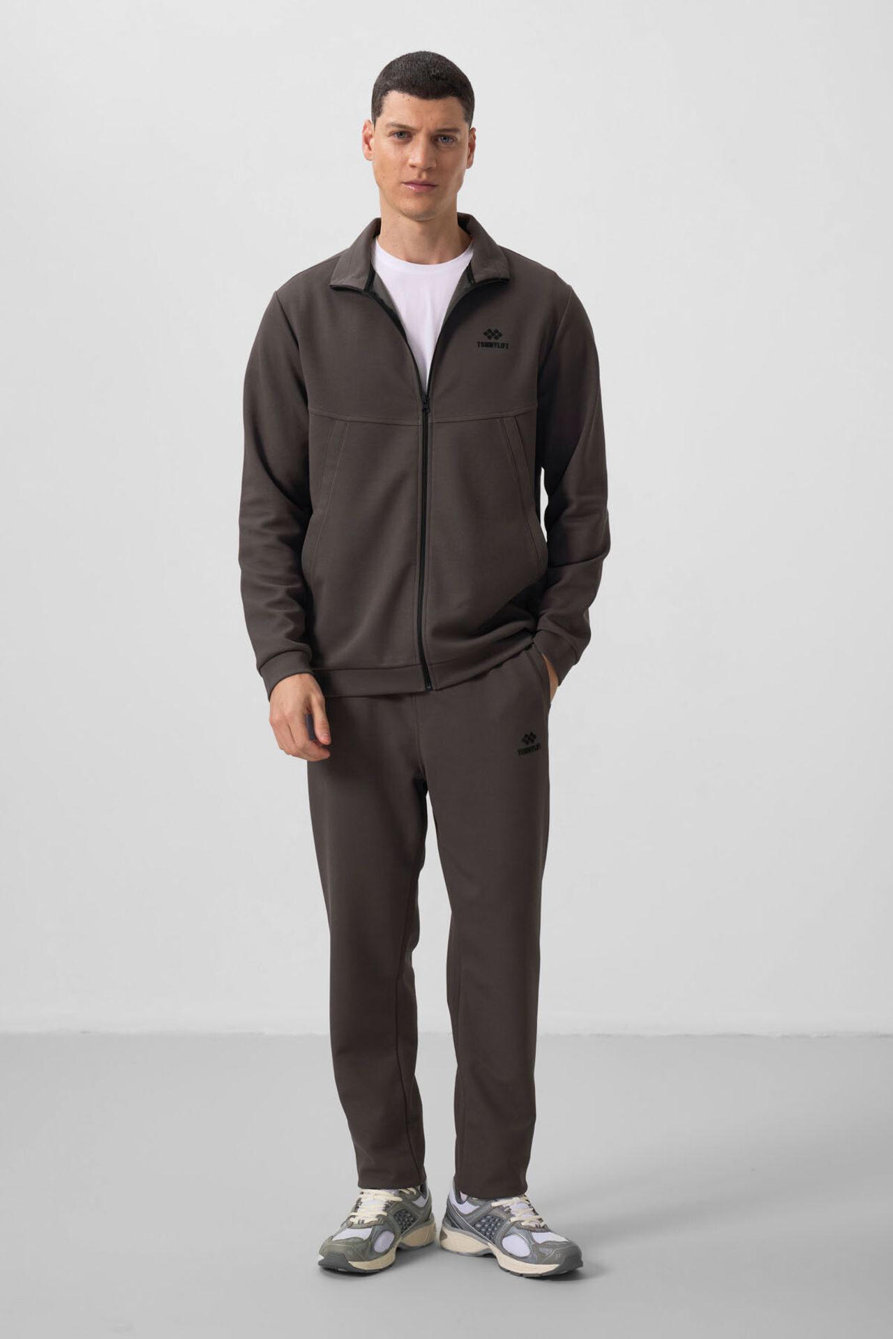 TOMMY Men's Long-sleeve Zip Sweatshirt And Pants Set 1