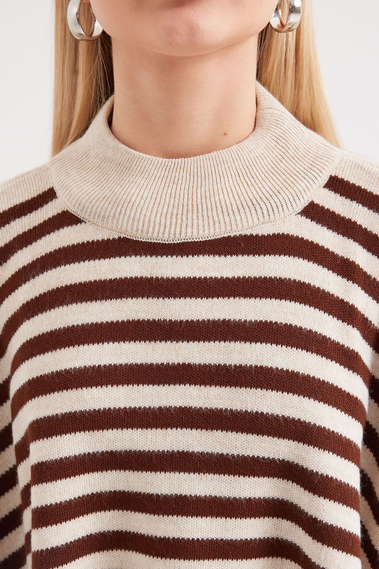 BDART Oversized Acrylic Crew Neck Jumper 5