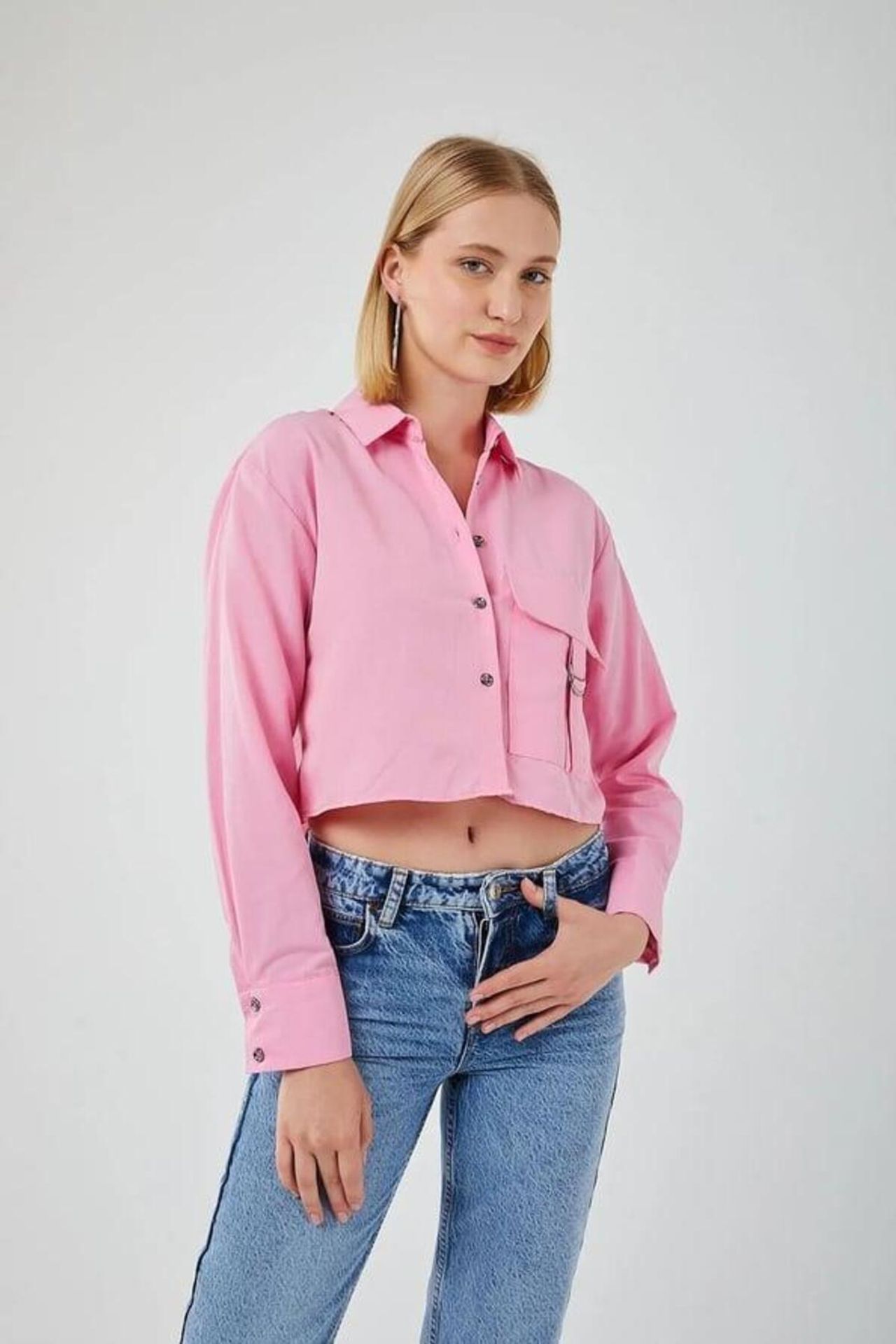 Cropped Poplin Shirt with Pocket Detail 1
