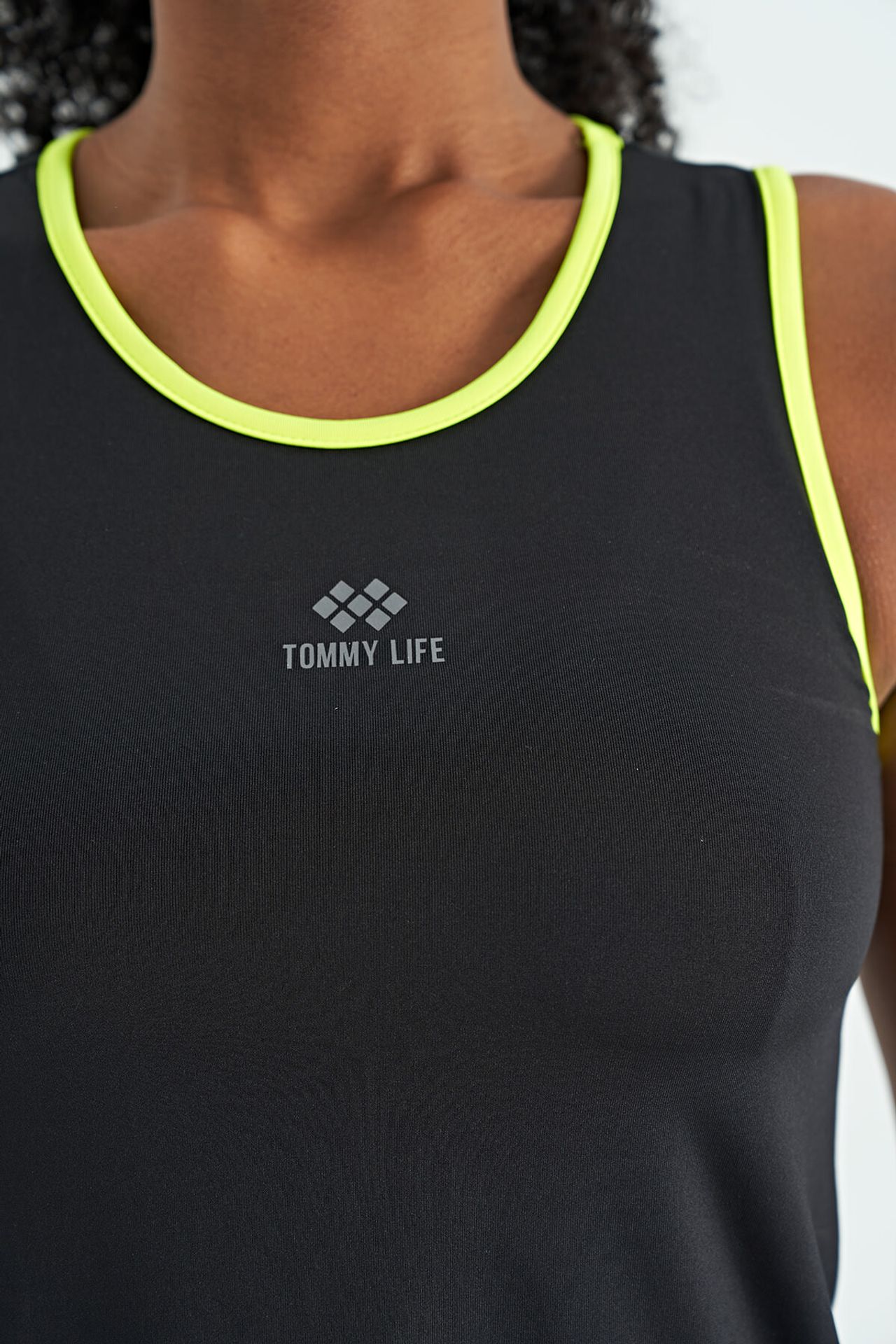 TOMMY Sleeveless Crew Neck Sports Top 4